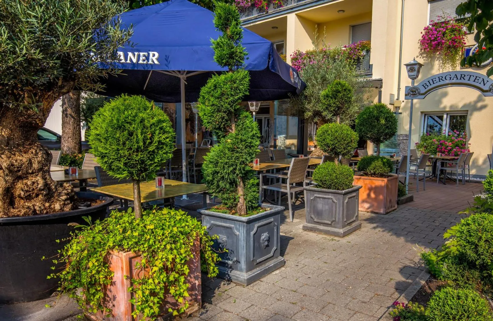 Restaurant/places to eat in Hotel-Restaurant Zum Bäumle