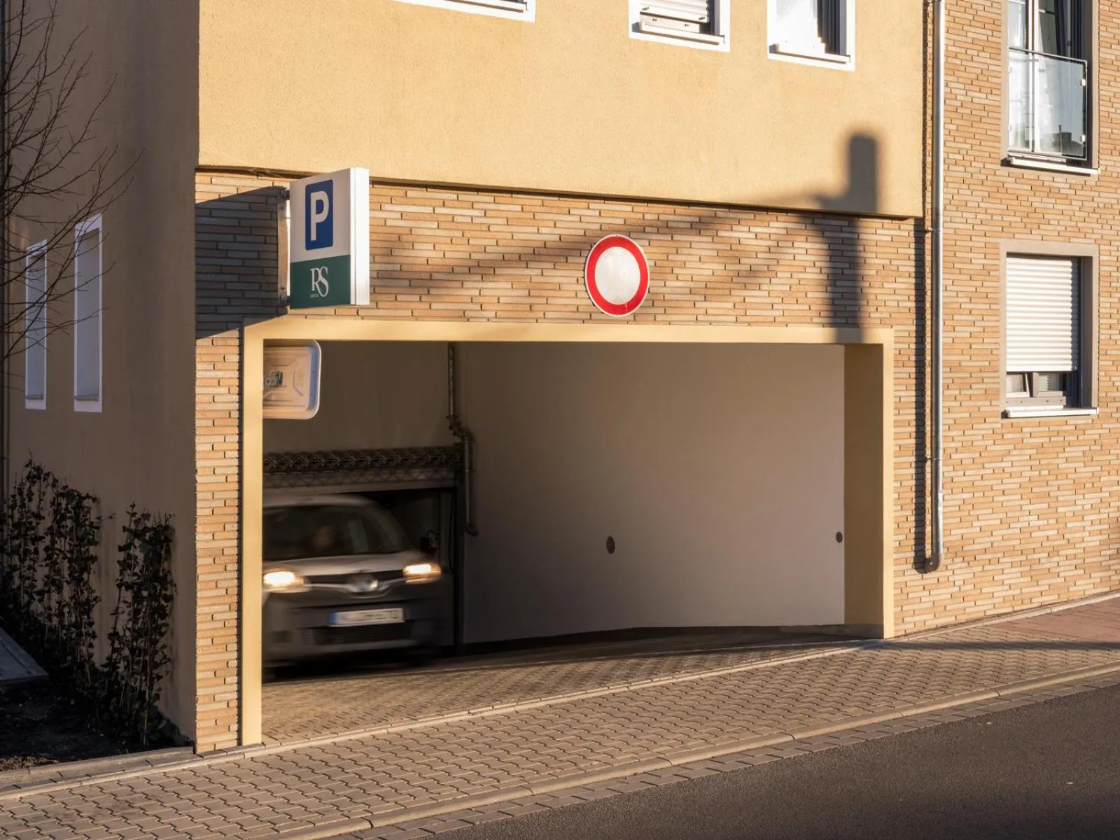 Facade/entrance in RS-HOTEL - smart & modern Hotel Apartments