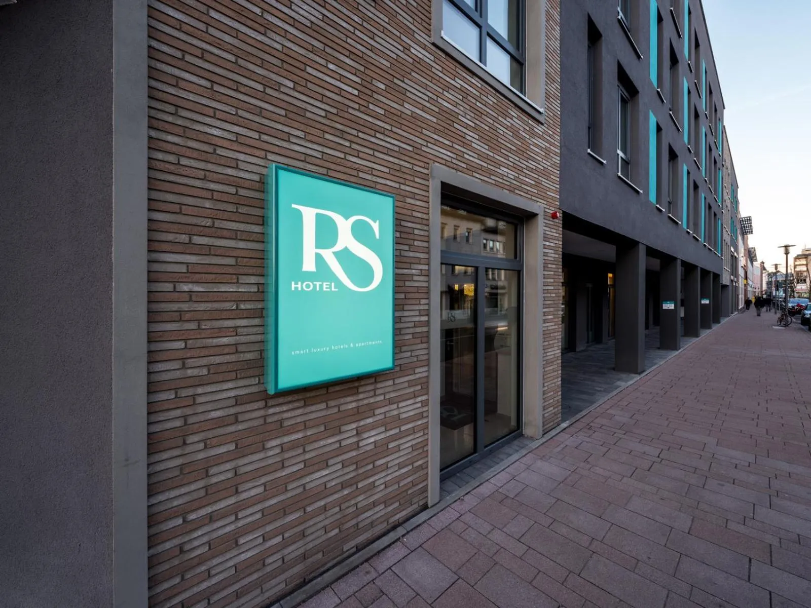 Facade/entrance in RS-HOTEL - smart & modern Hotel Apartments