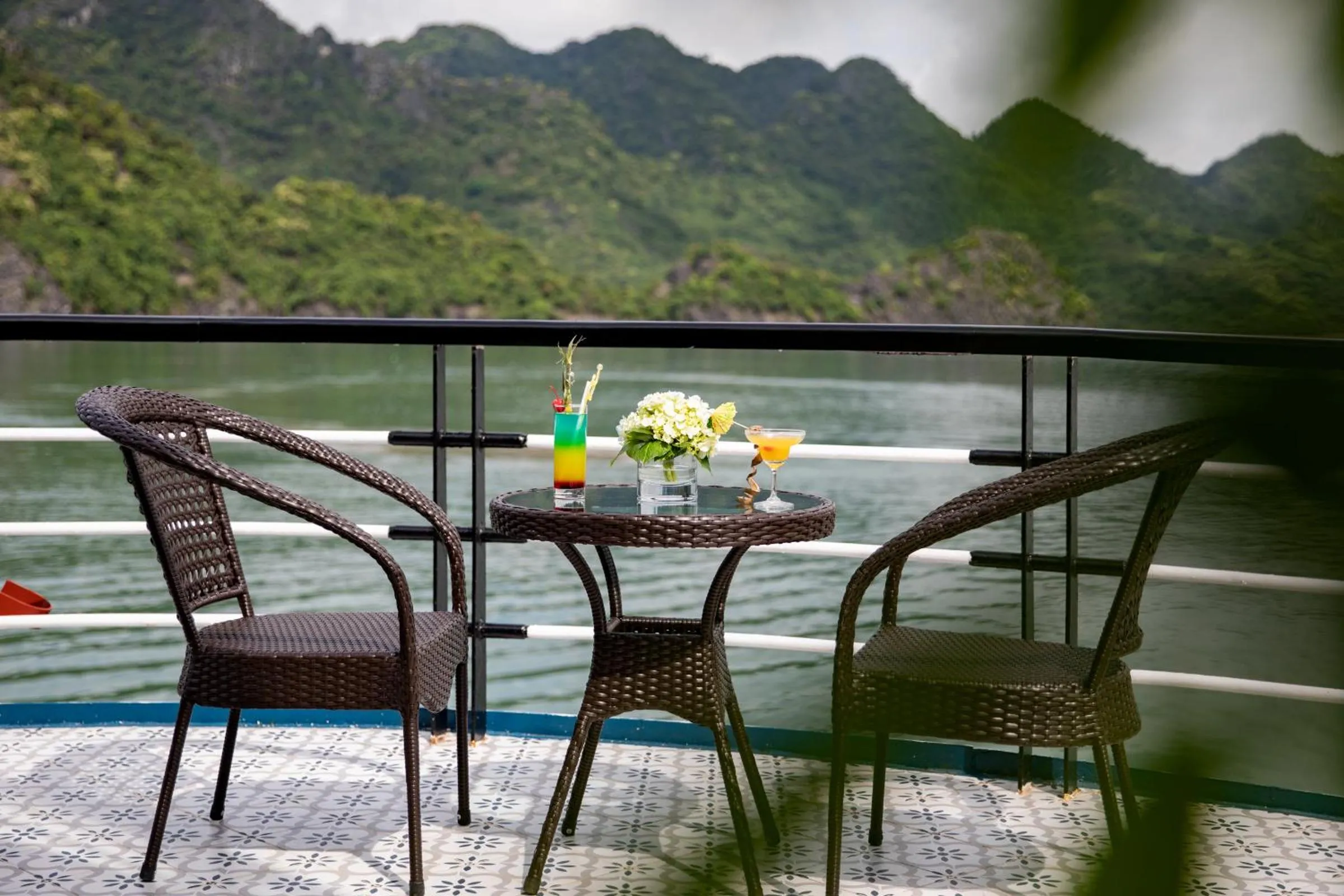 Day in Doris Cruise by HAG