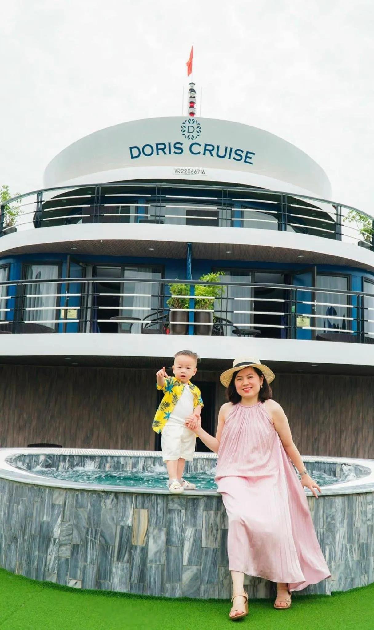 Day in Doris Cruise by HAG