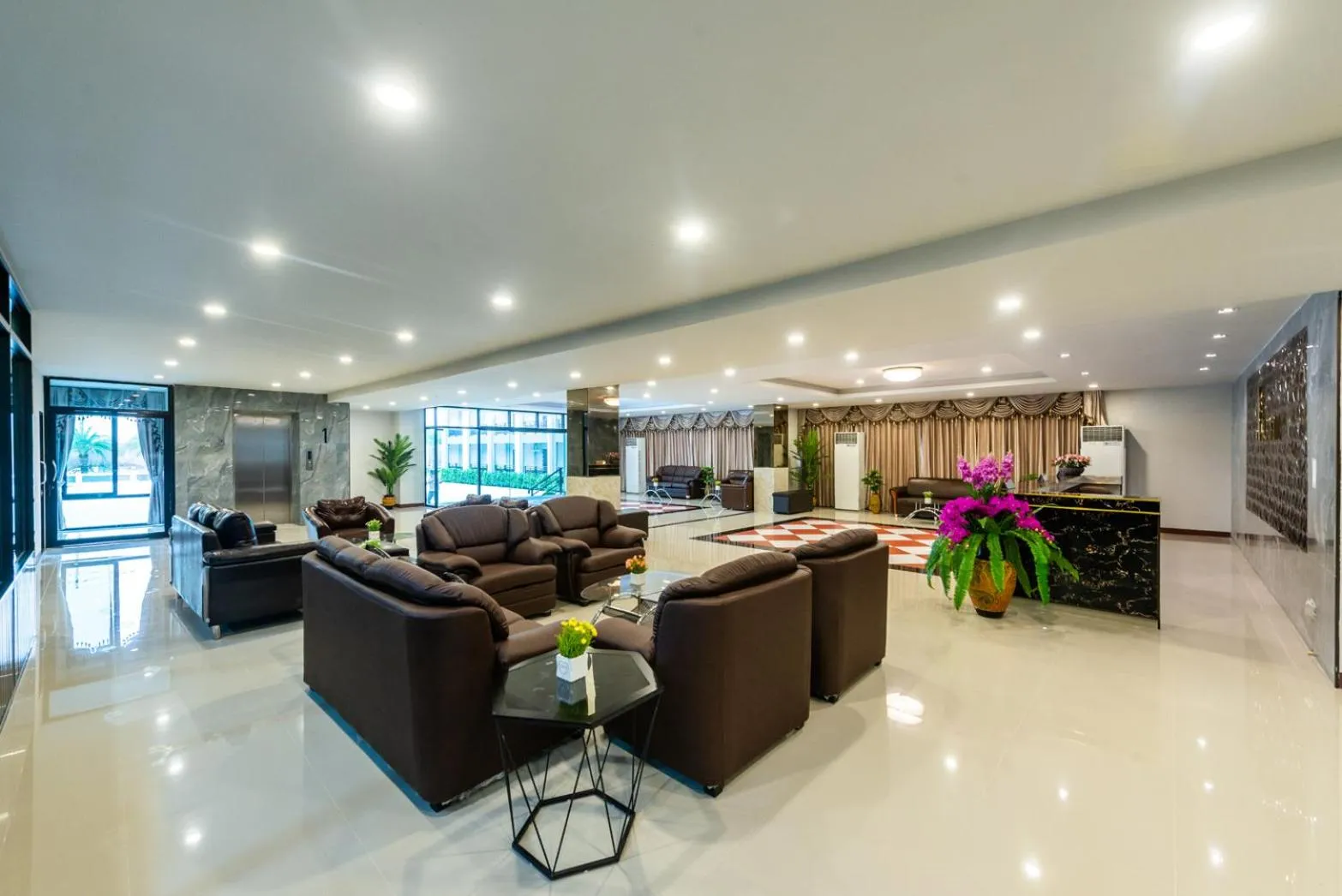 Lobby or reception in Aurora Suvarnabhumi