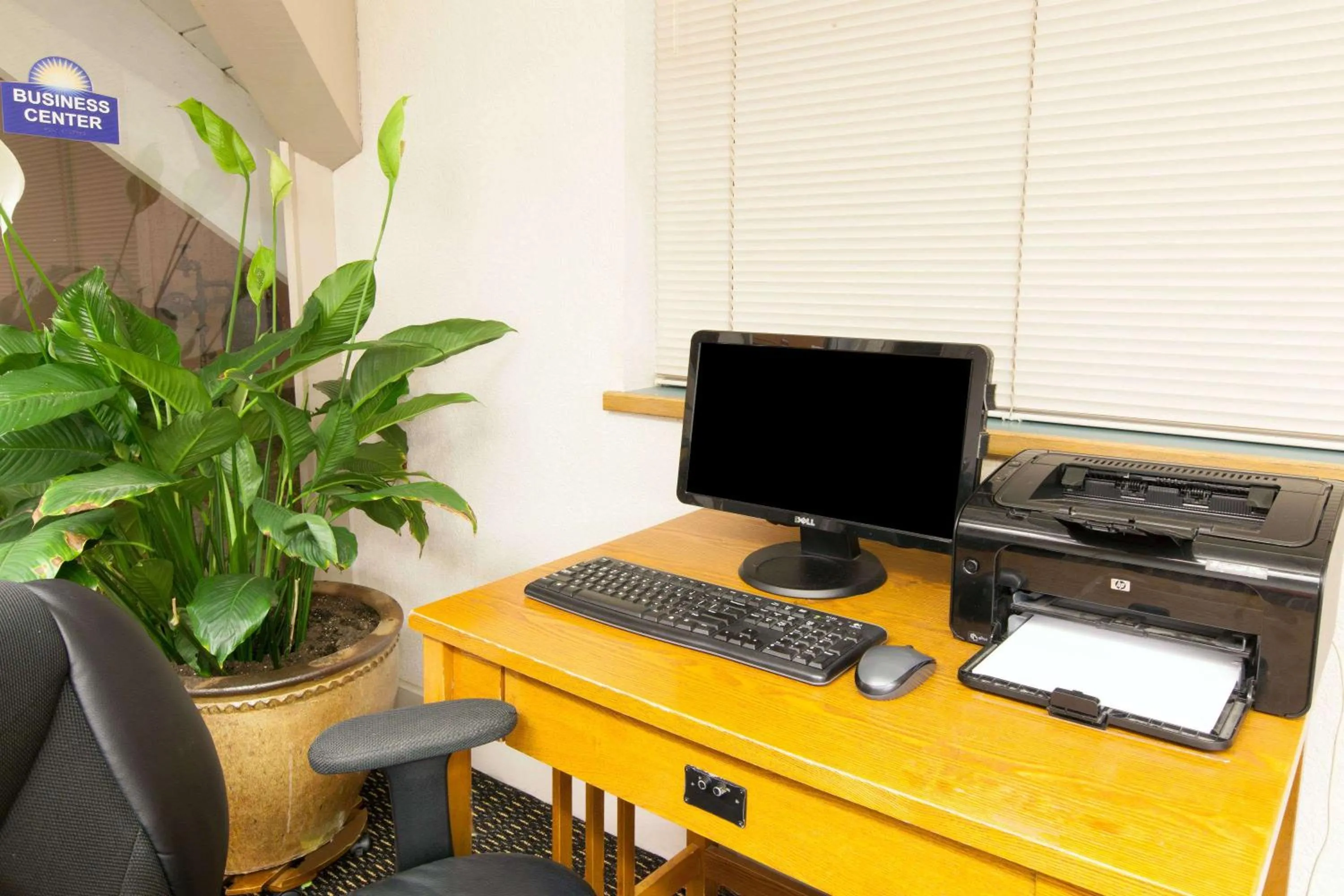 On site in Days Inn by Wyndham Norman