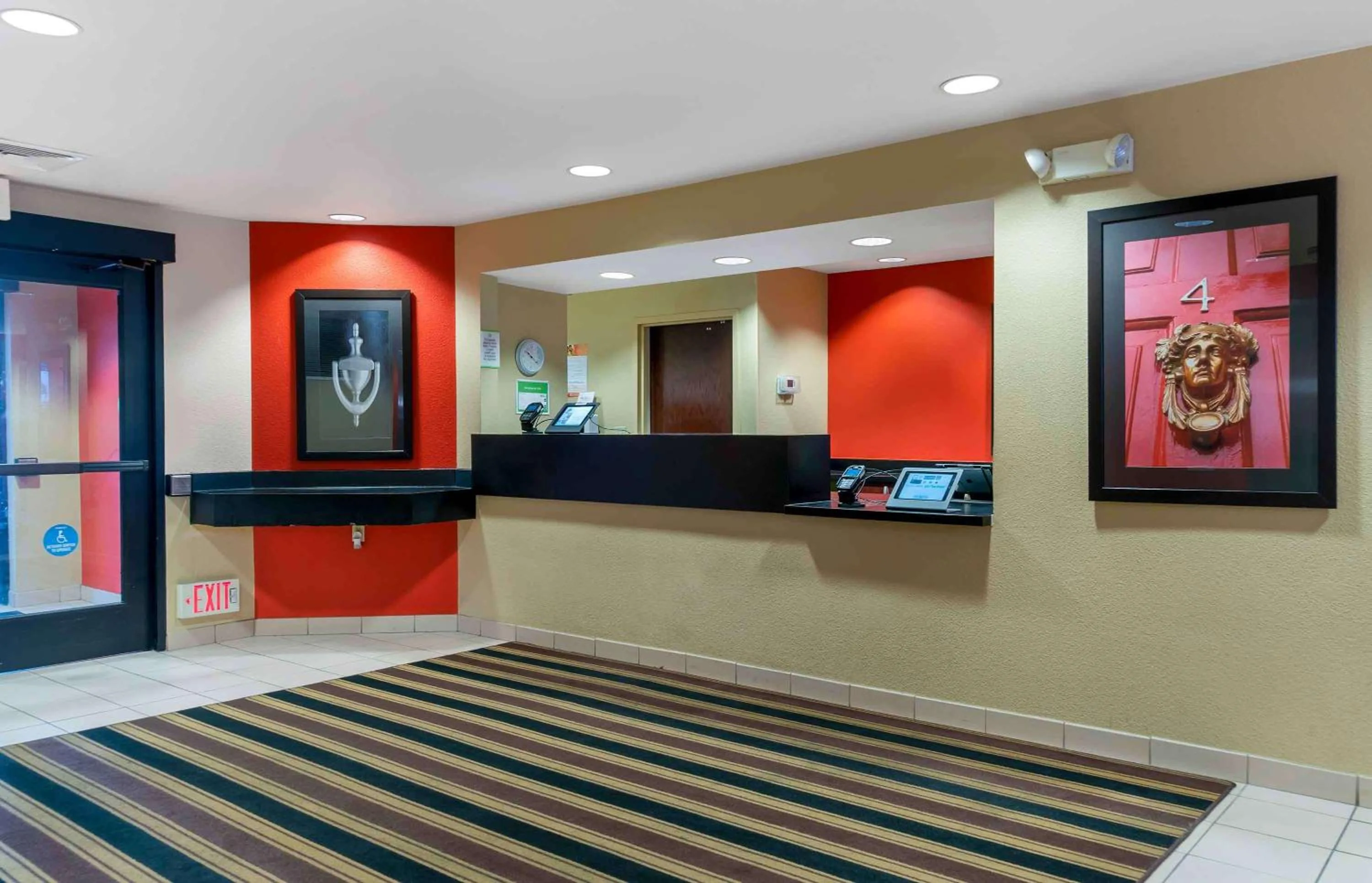 Lobby or reception in Extended Stay America Suites - Detroit - Metropolitan Airport