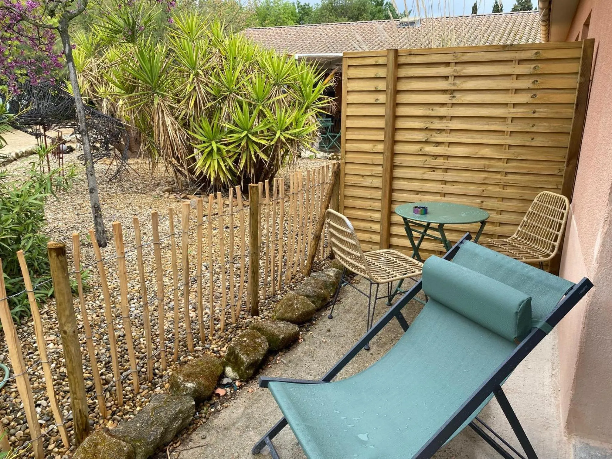 Garden in Le President-Gare Nimes Pont Du Gard