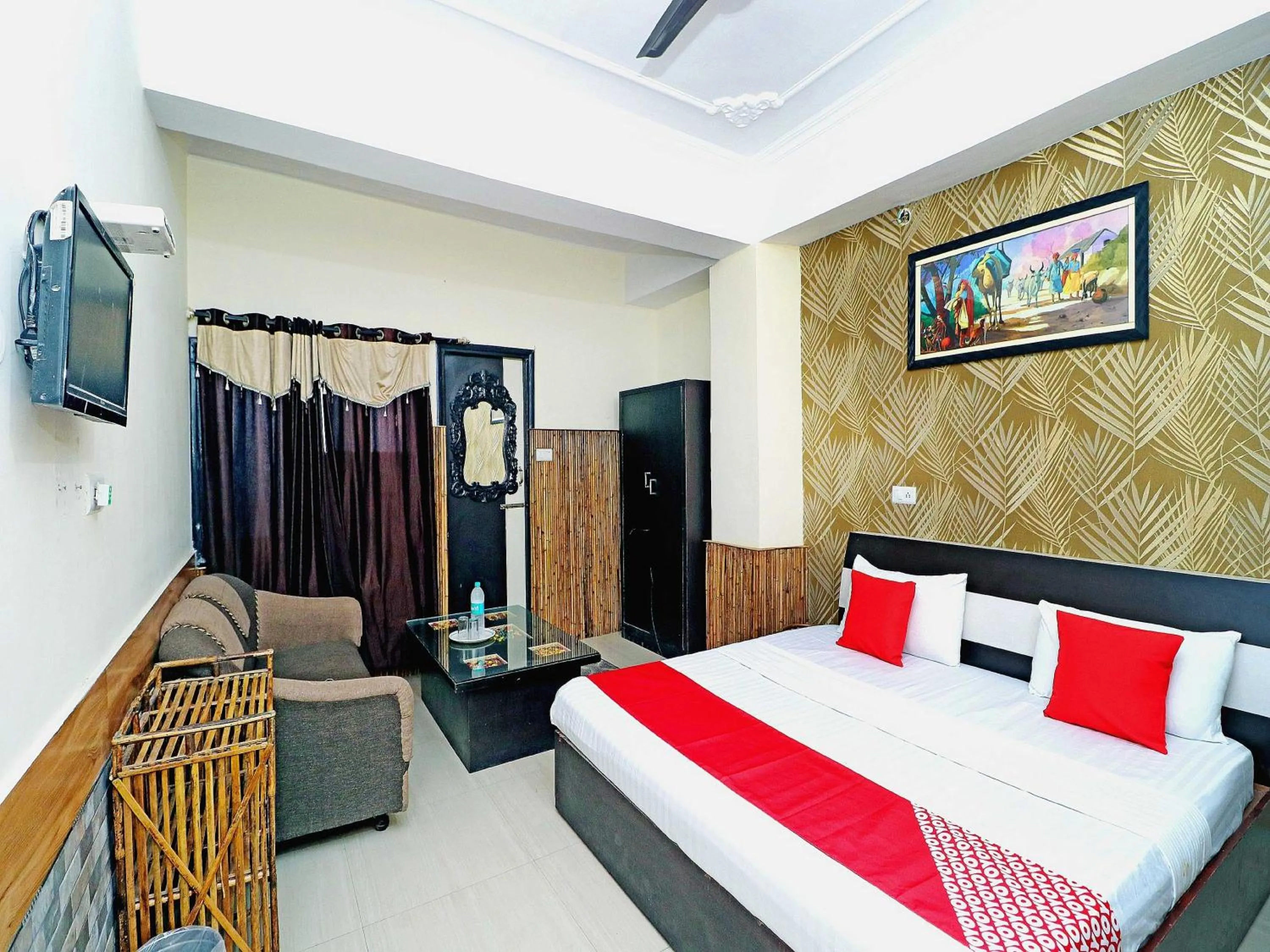 Bedroom, Bed in Hotel O Welcome Lounge