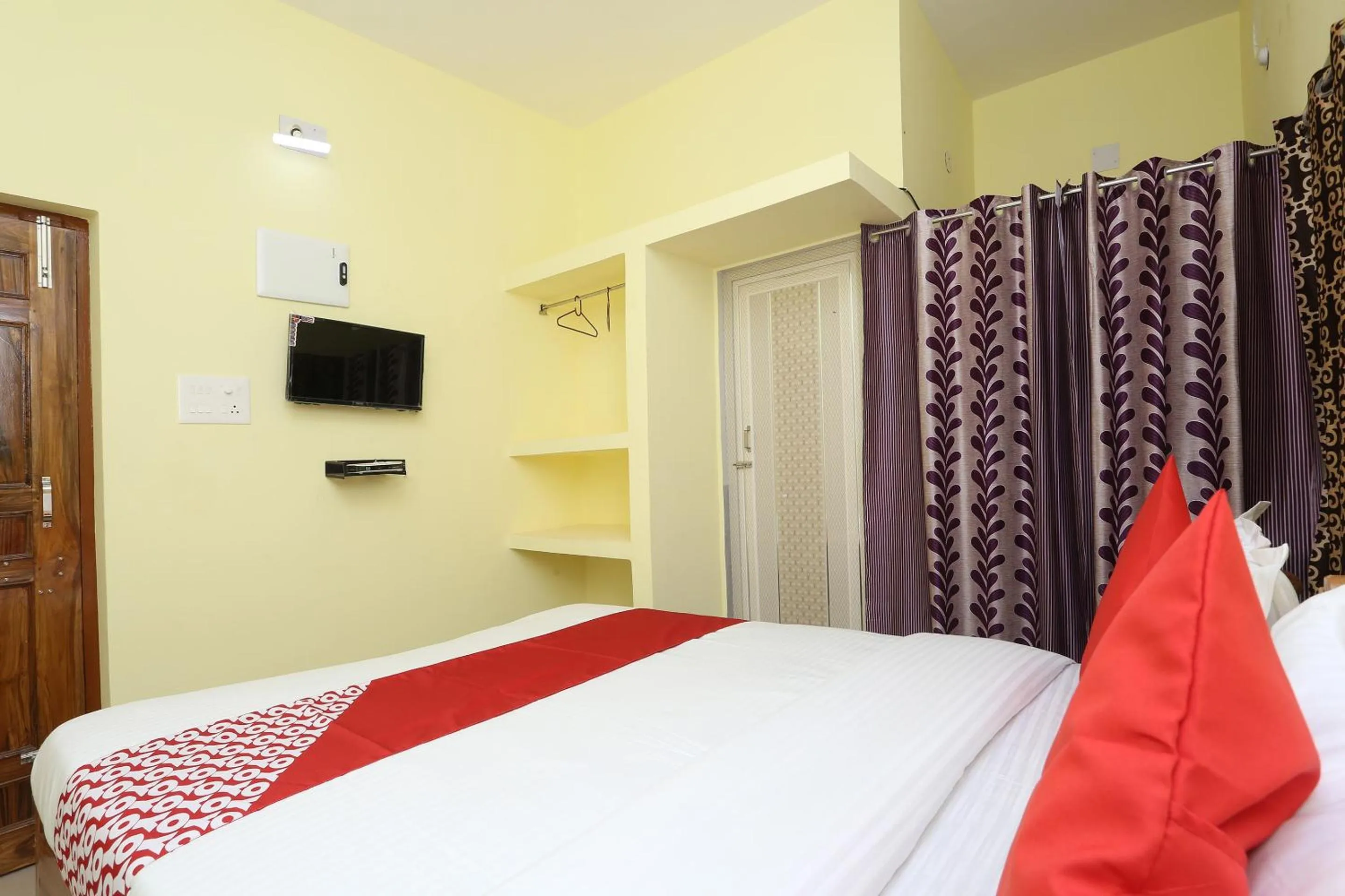 Bedroom in Hotel O Nandan Residency