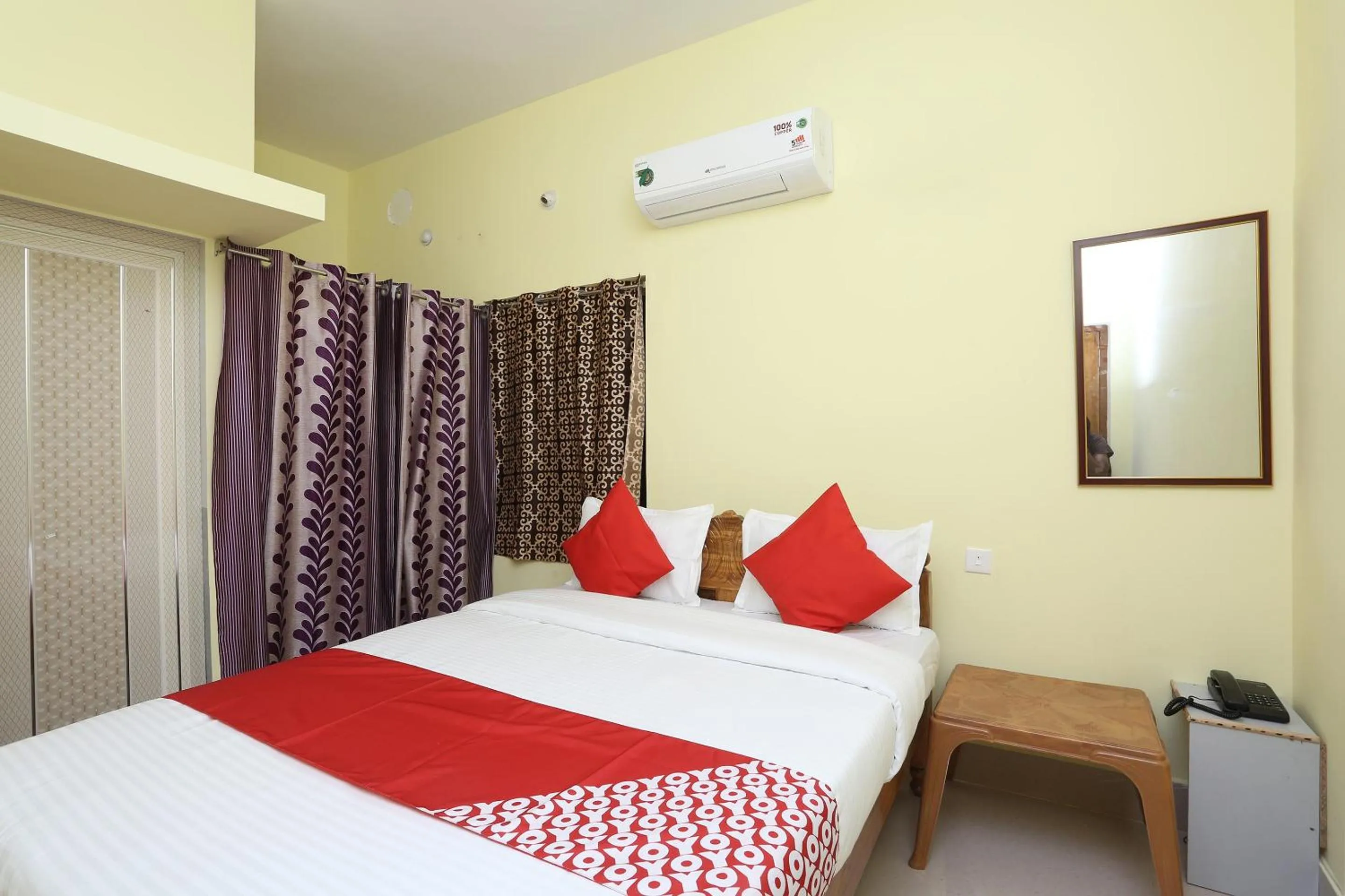 Bedroom in Hotel O Nandan Residency