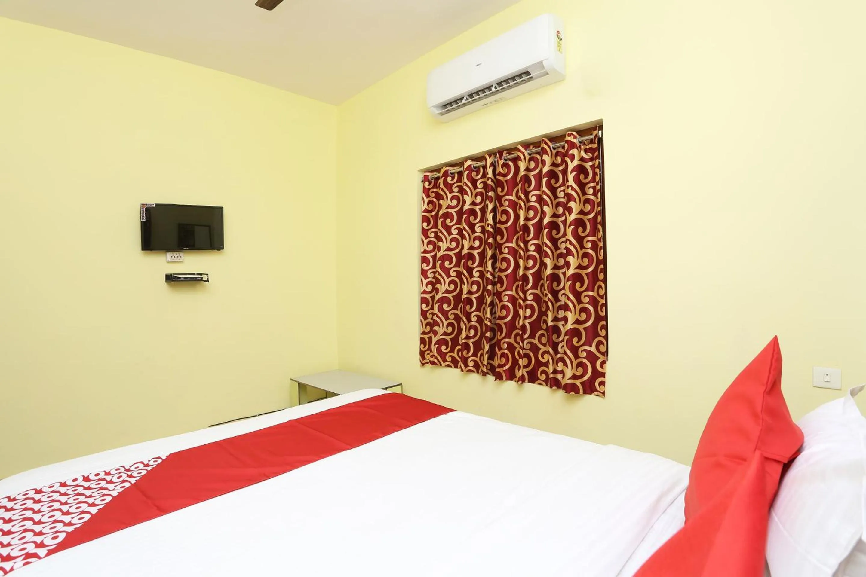 Bedroom in Hotel O Nandan Residency