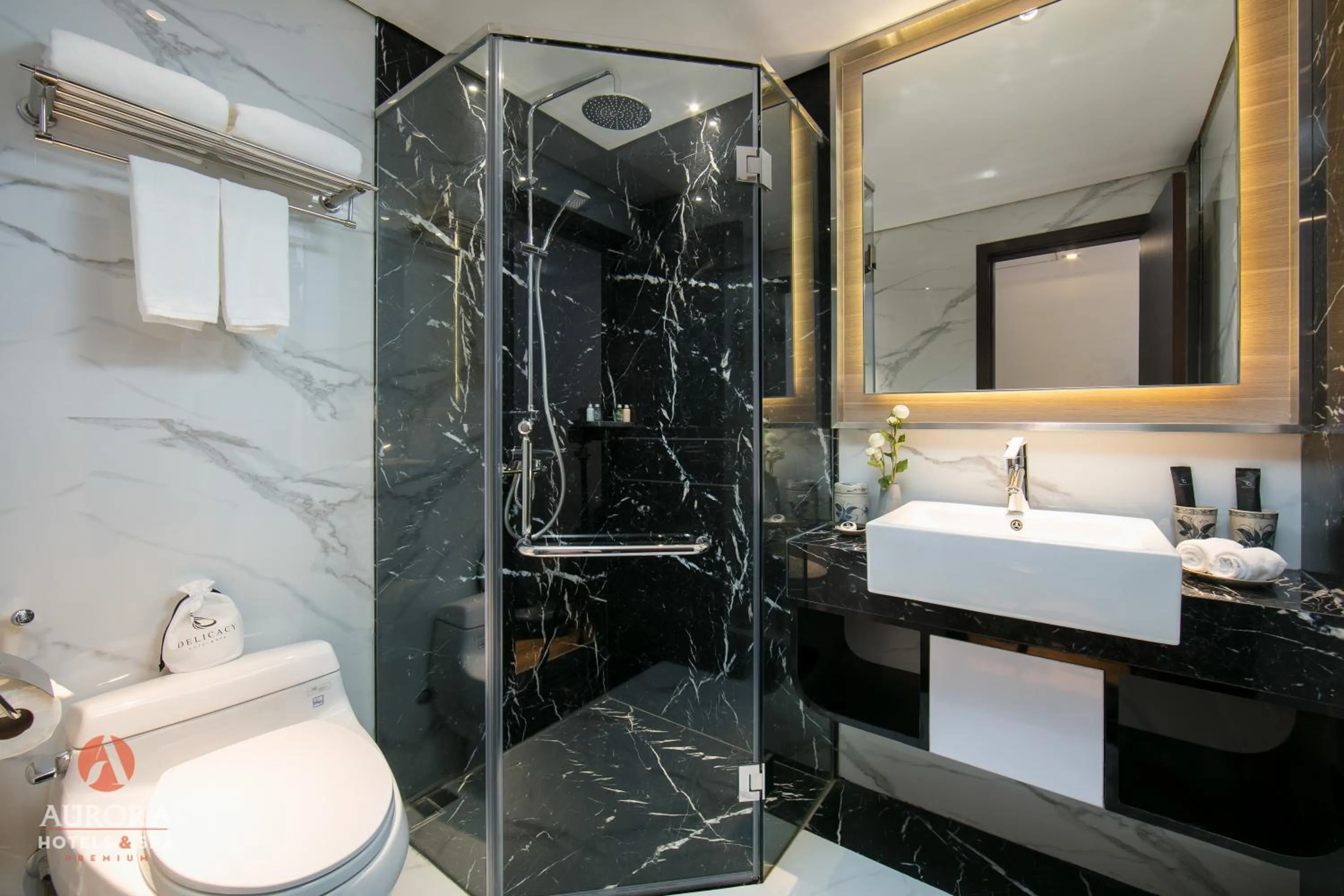Toilet in Aurora Premium - A Lifestyle Hotel