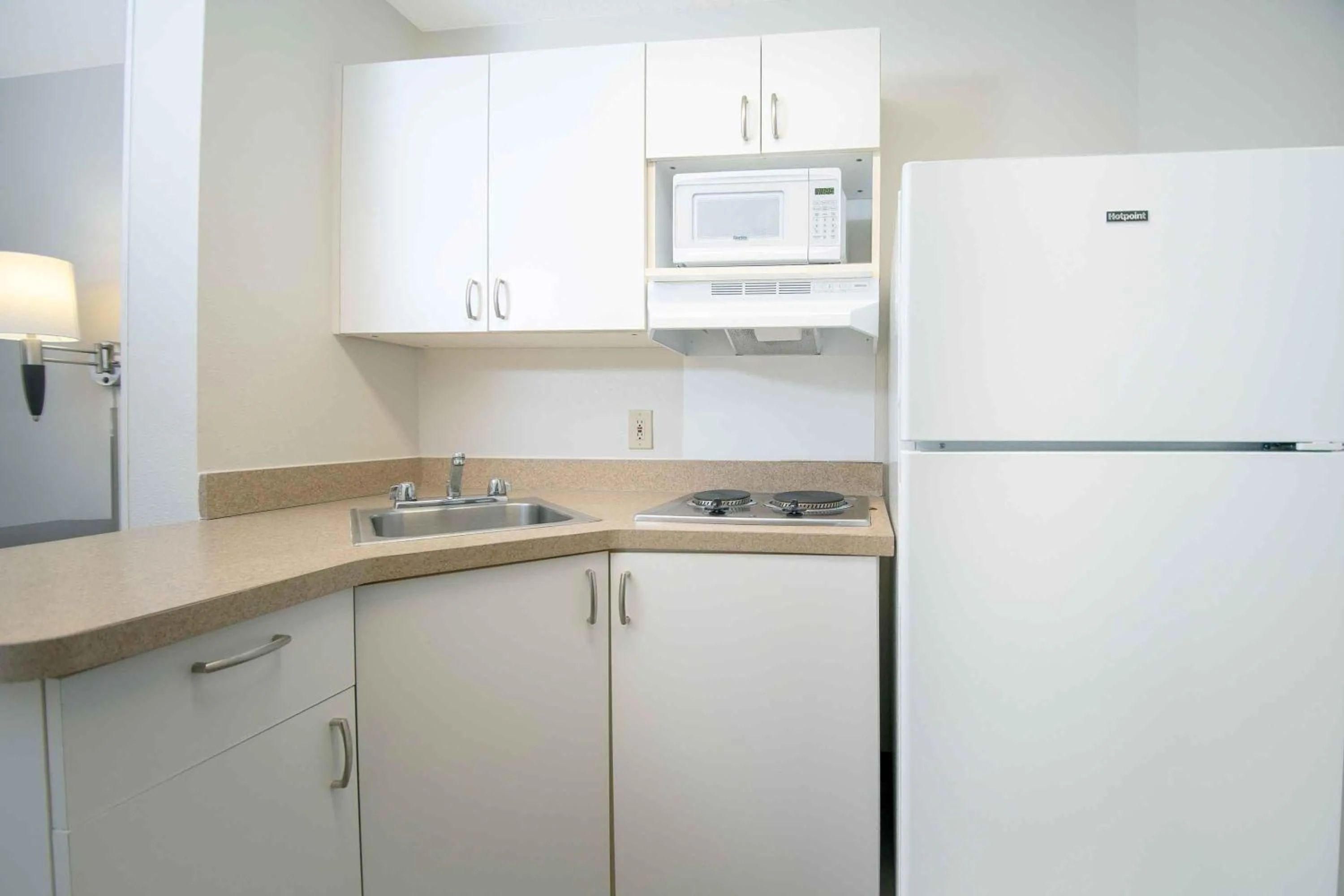 Kitchen or kitchenette in Extended Stay America Suites - Phoenix - Biltmore