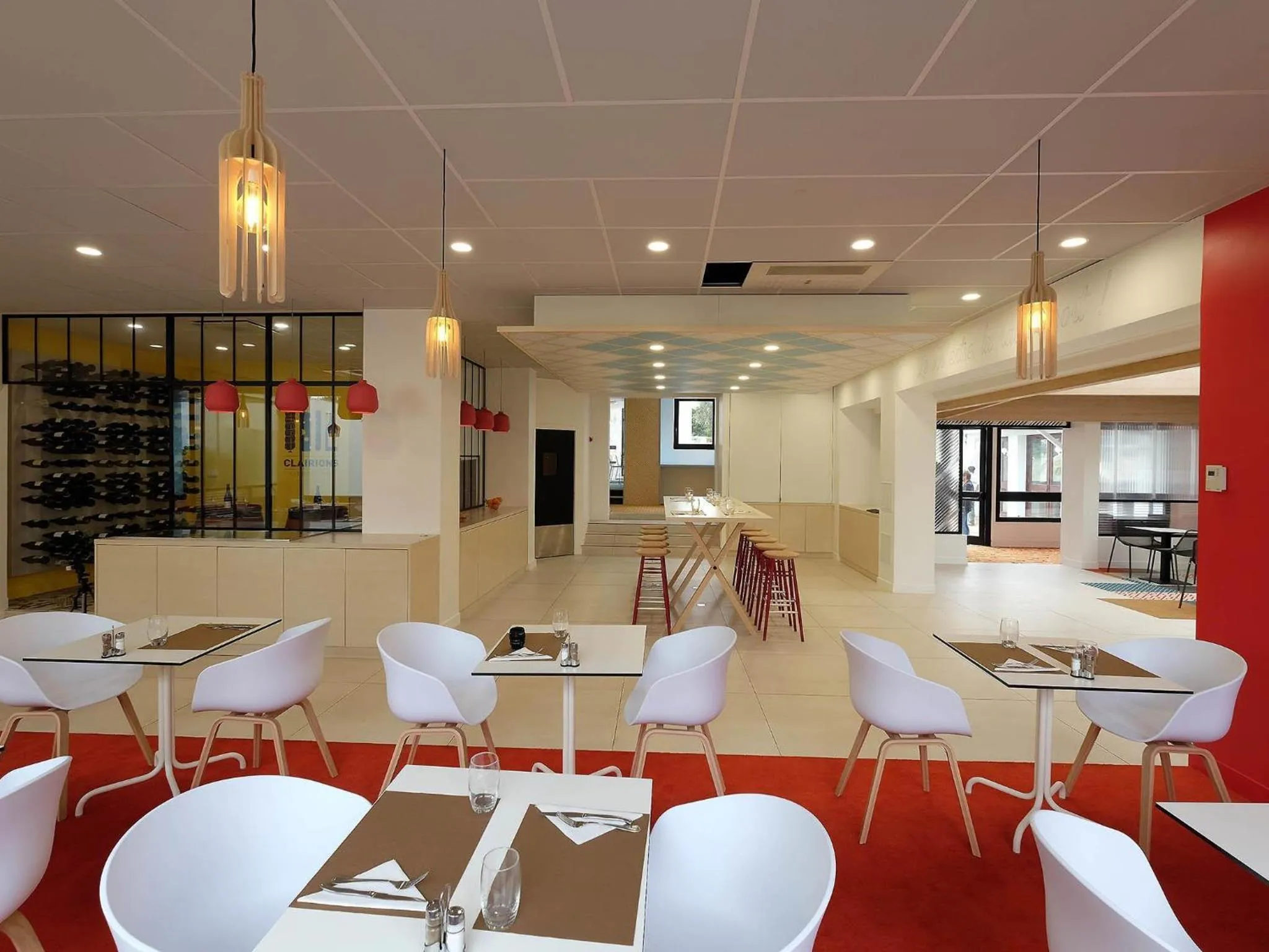 Restaurant/places to eat in Hôtel ibis Styles Auxerre Nord