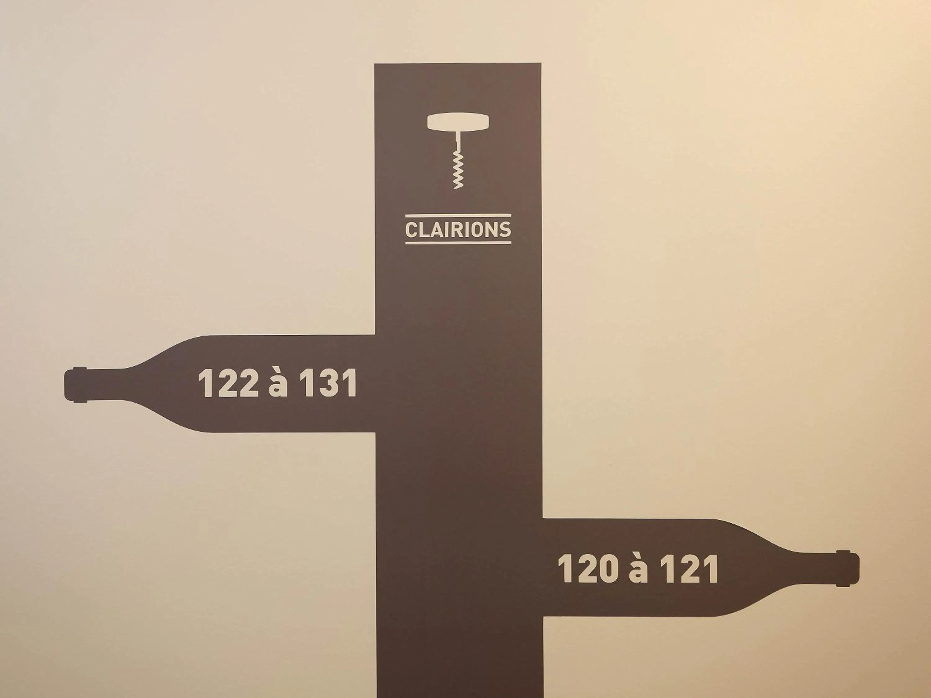 Bedroom in Hôtel ibis Styles Auxerre Nord