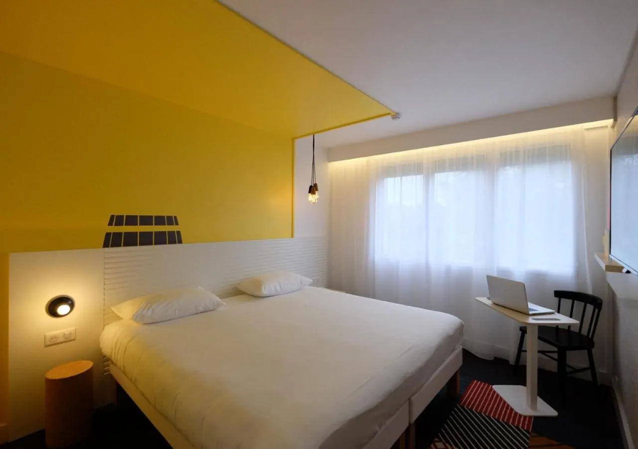 Bedroom, Bed in Hôtel ibis Styles Auxerre Nord