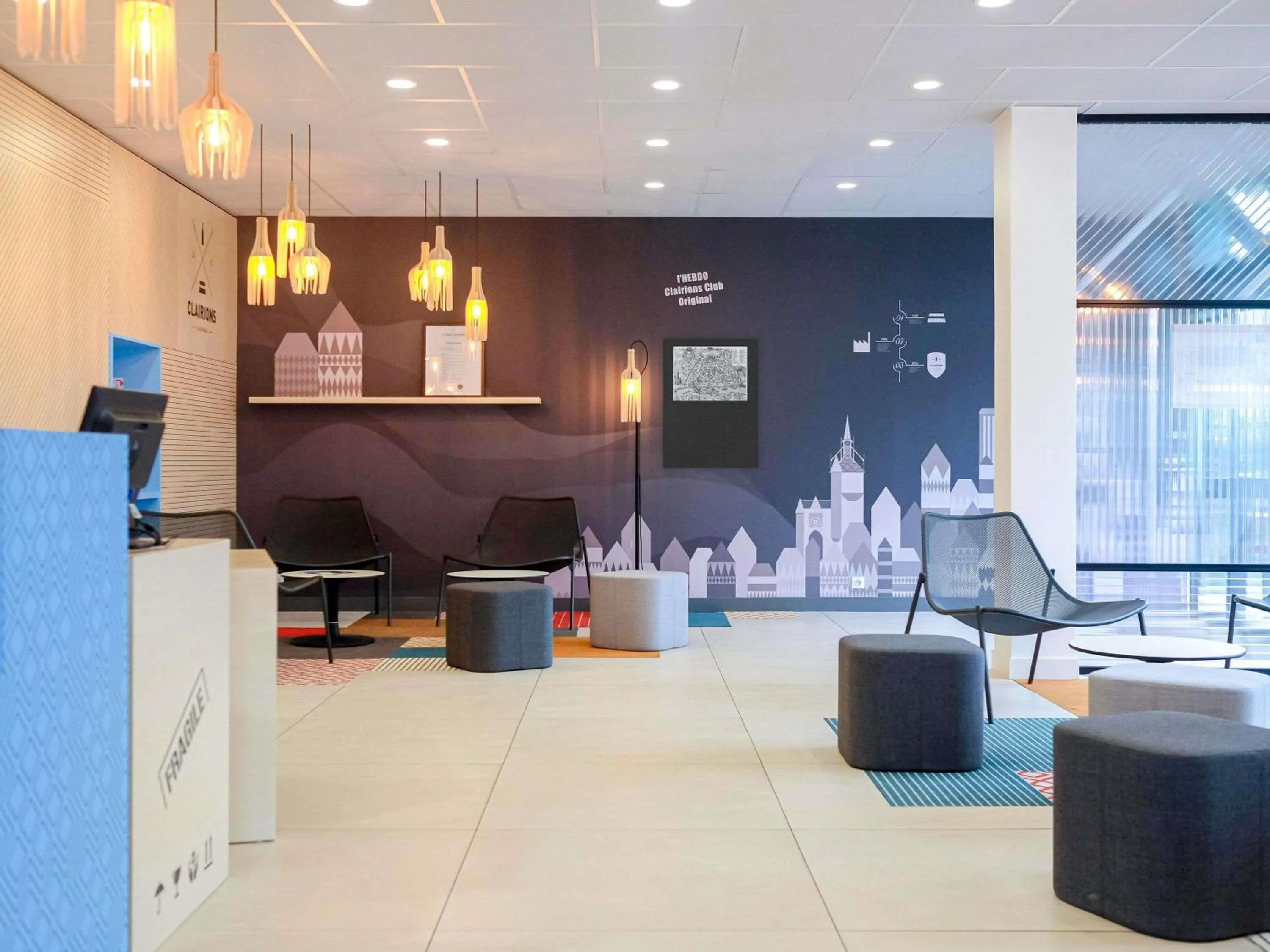 Property building in Hôtel ibis Styles Auxerre Nord