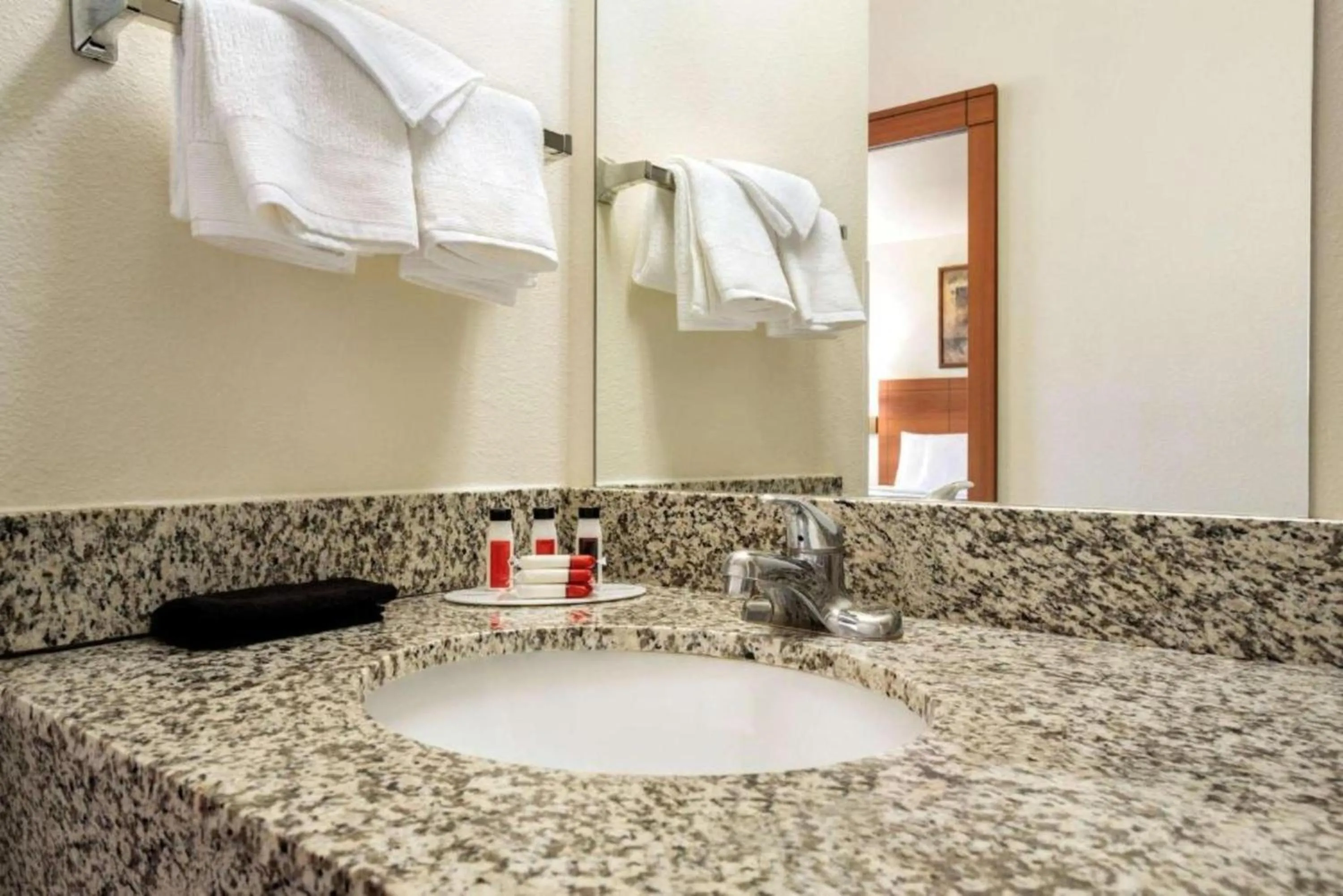 Bathroom in Travelodge by Wyndham Bill WY Thunder Basin Ntl Grassland