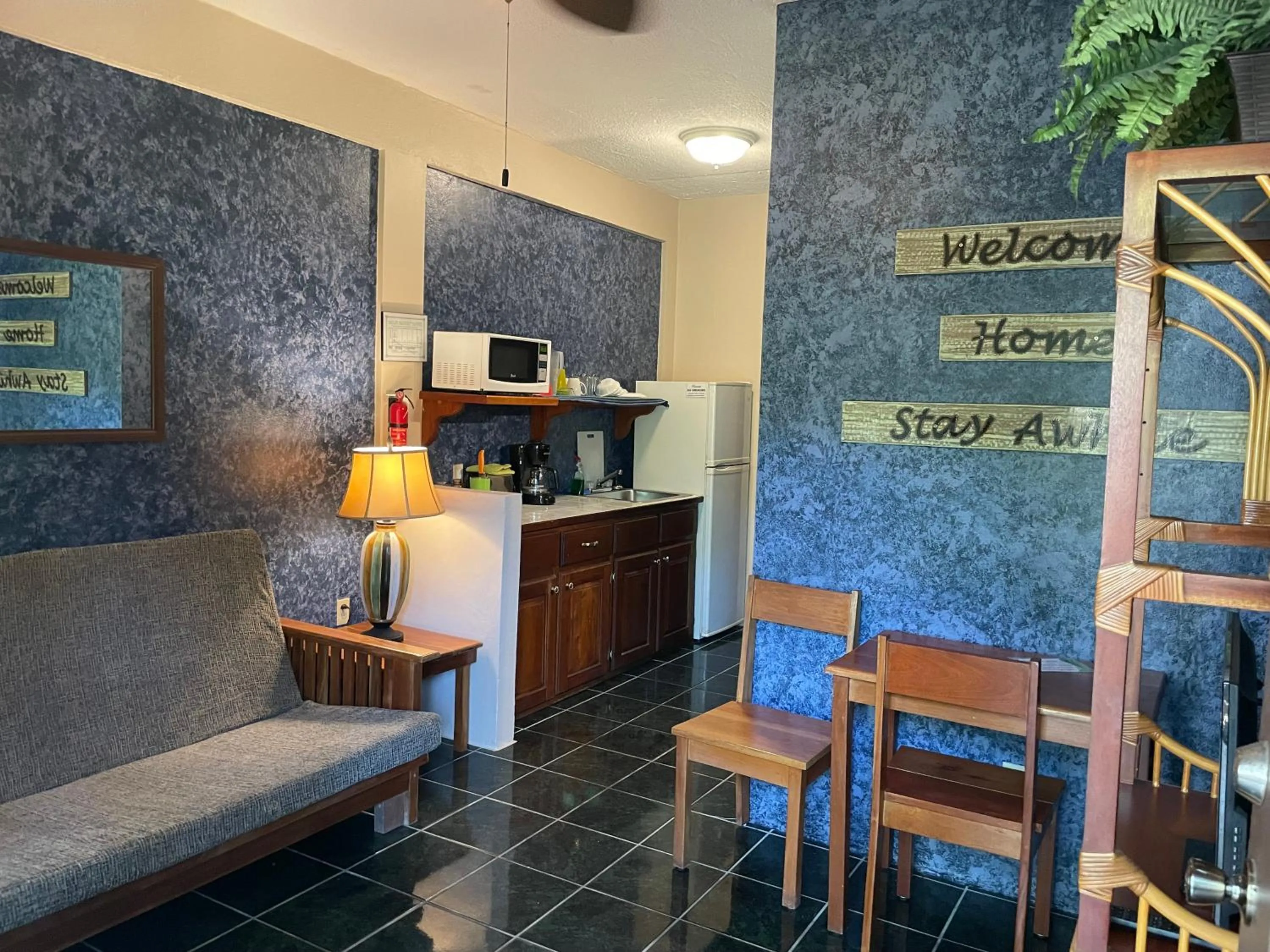 Kitchen or kitchenette in Belize Budget Suites