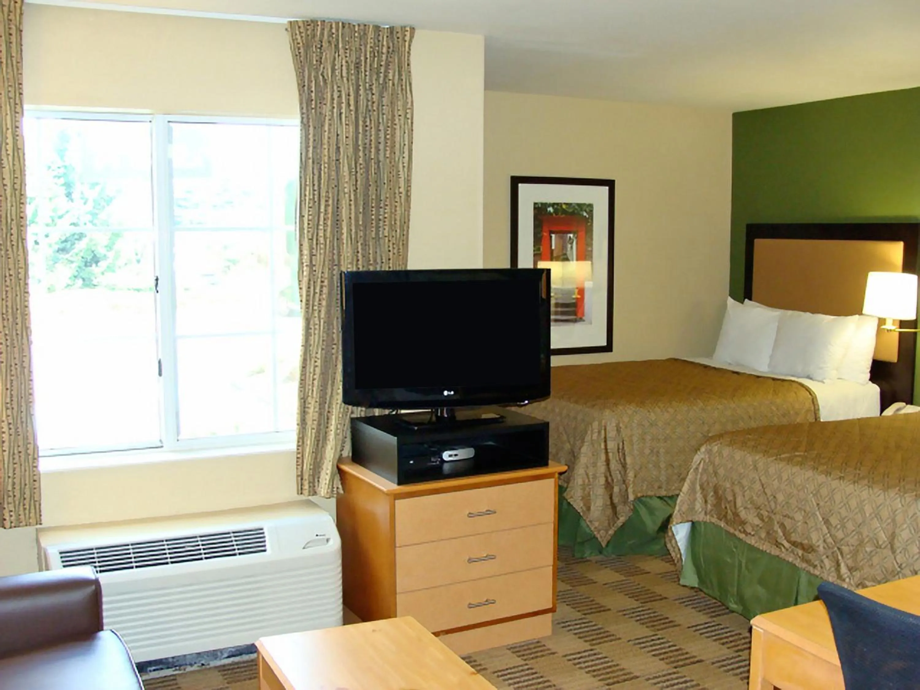 Bed in Extended Stay America Suites - Piscataway - Rutgers University