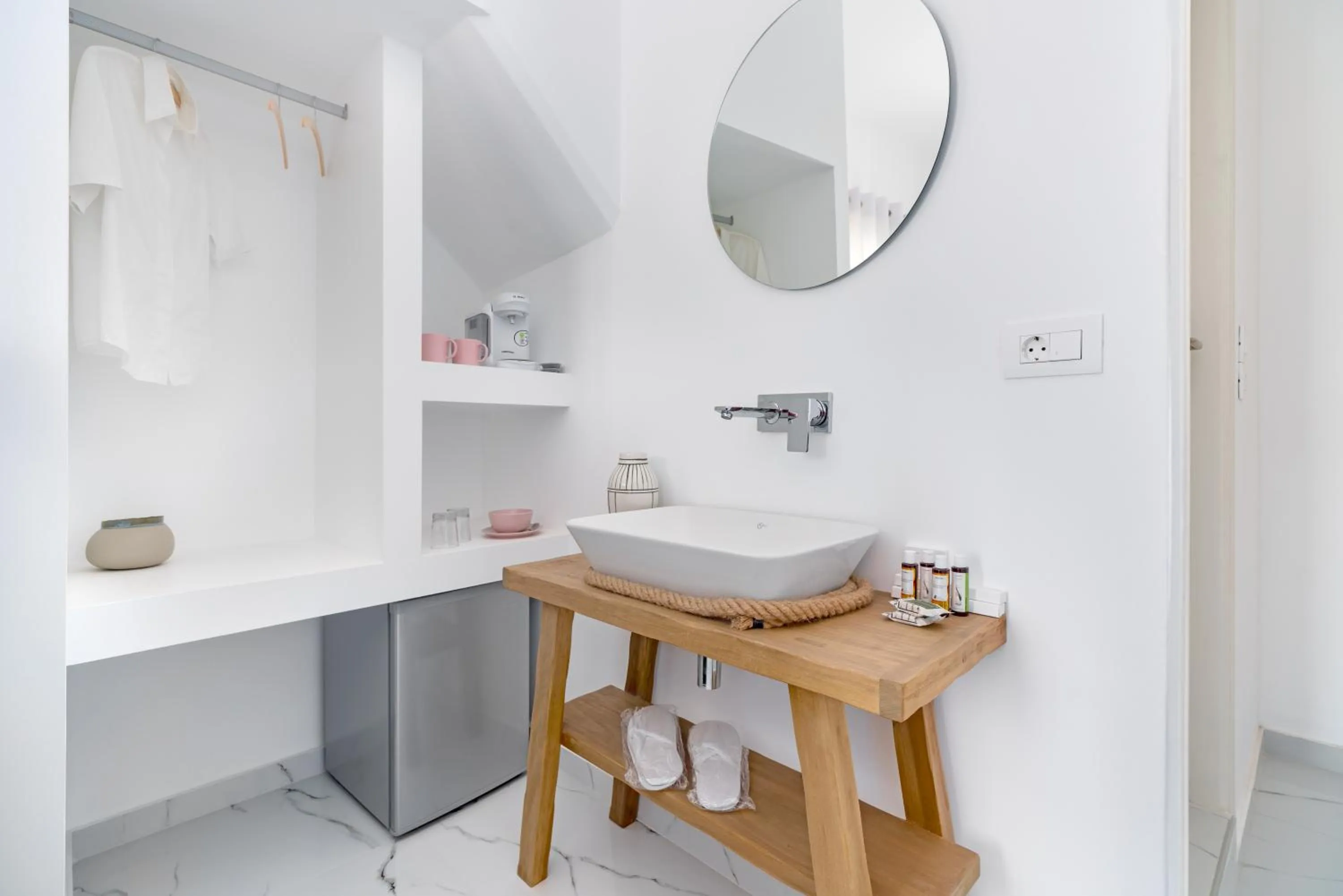 Decorative detail in Central Suites Mykonos