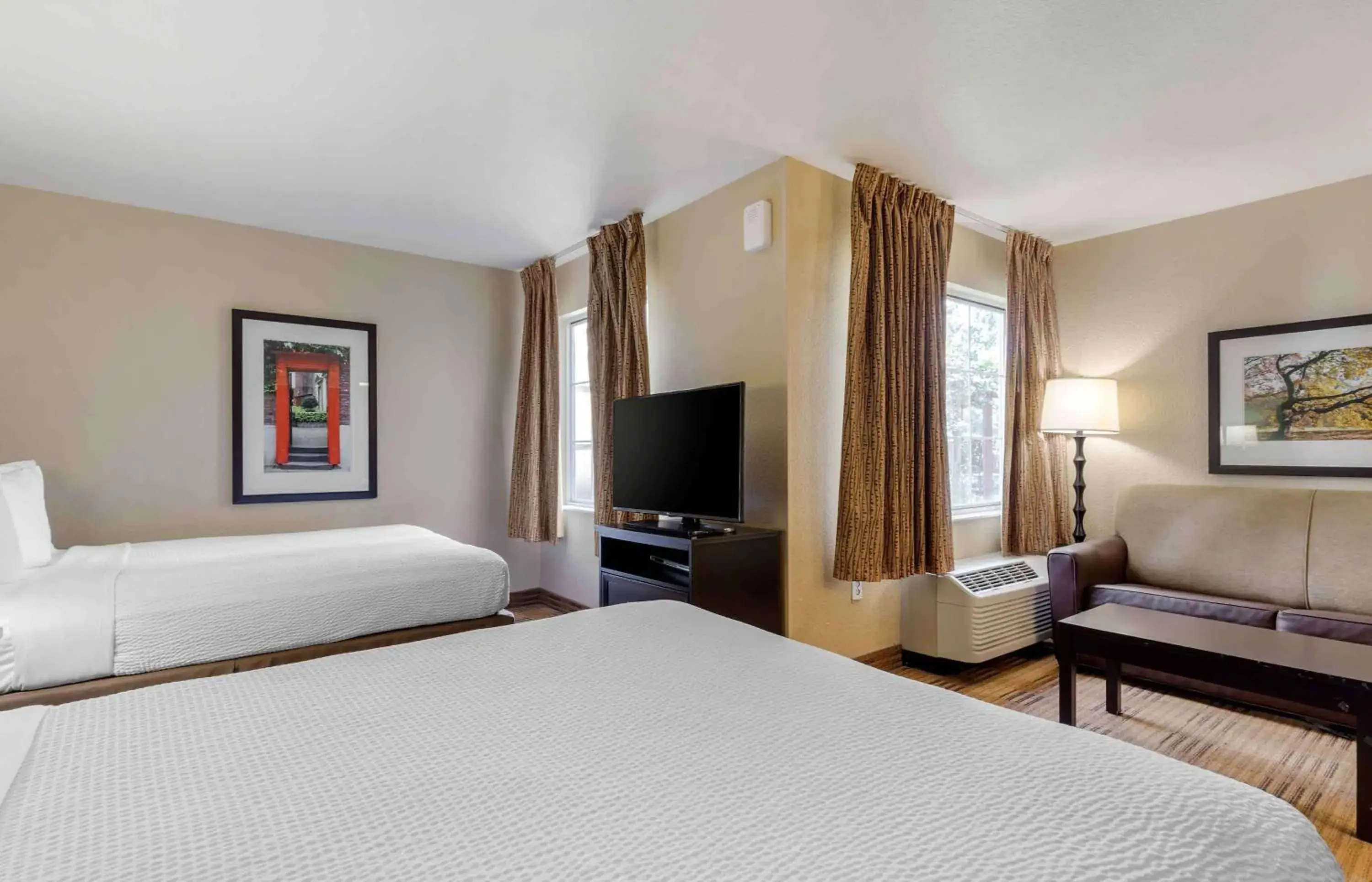 Deluxe Studio with 2 Queen Beds - Non-Smoking in Extended Stay America Suites - Pleasanton - Chabot Dr Deluxe Studio with 2 Queen Beds - Non-Smoking in Extended Stay America Suites - Pleasanton - Chabot Dr