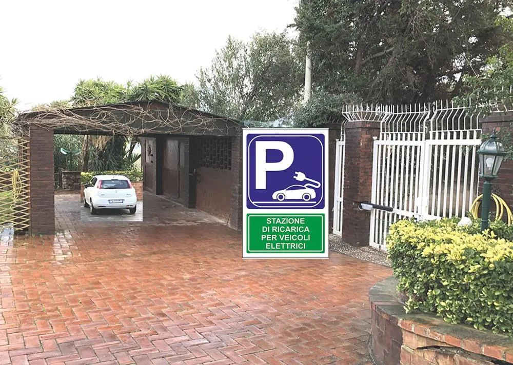 Parking in Small Paradise Palermo