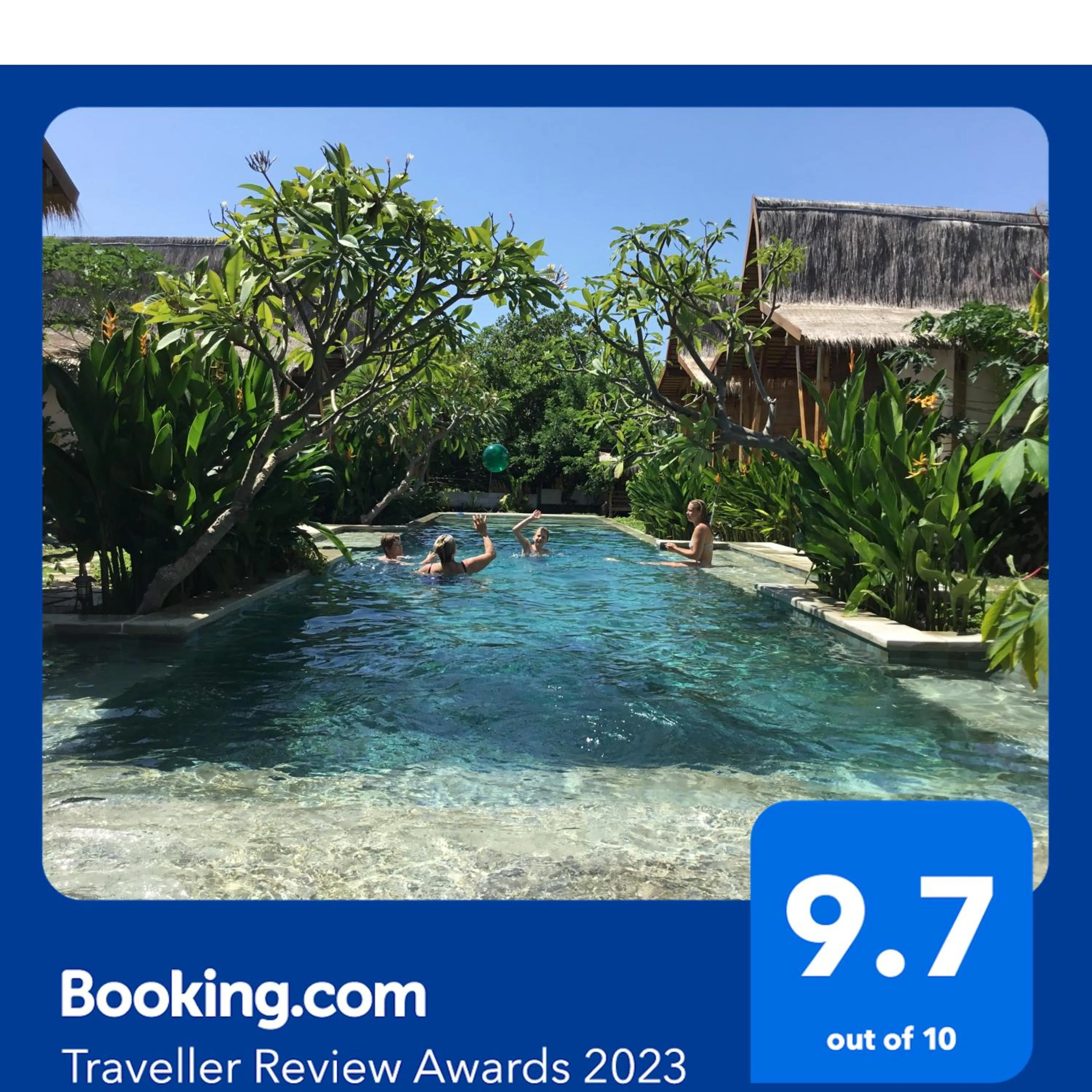 Swimming pool in Kalyssa Beach Bungalows