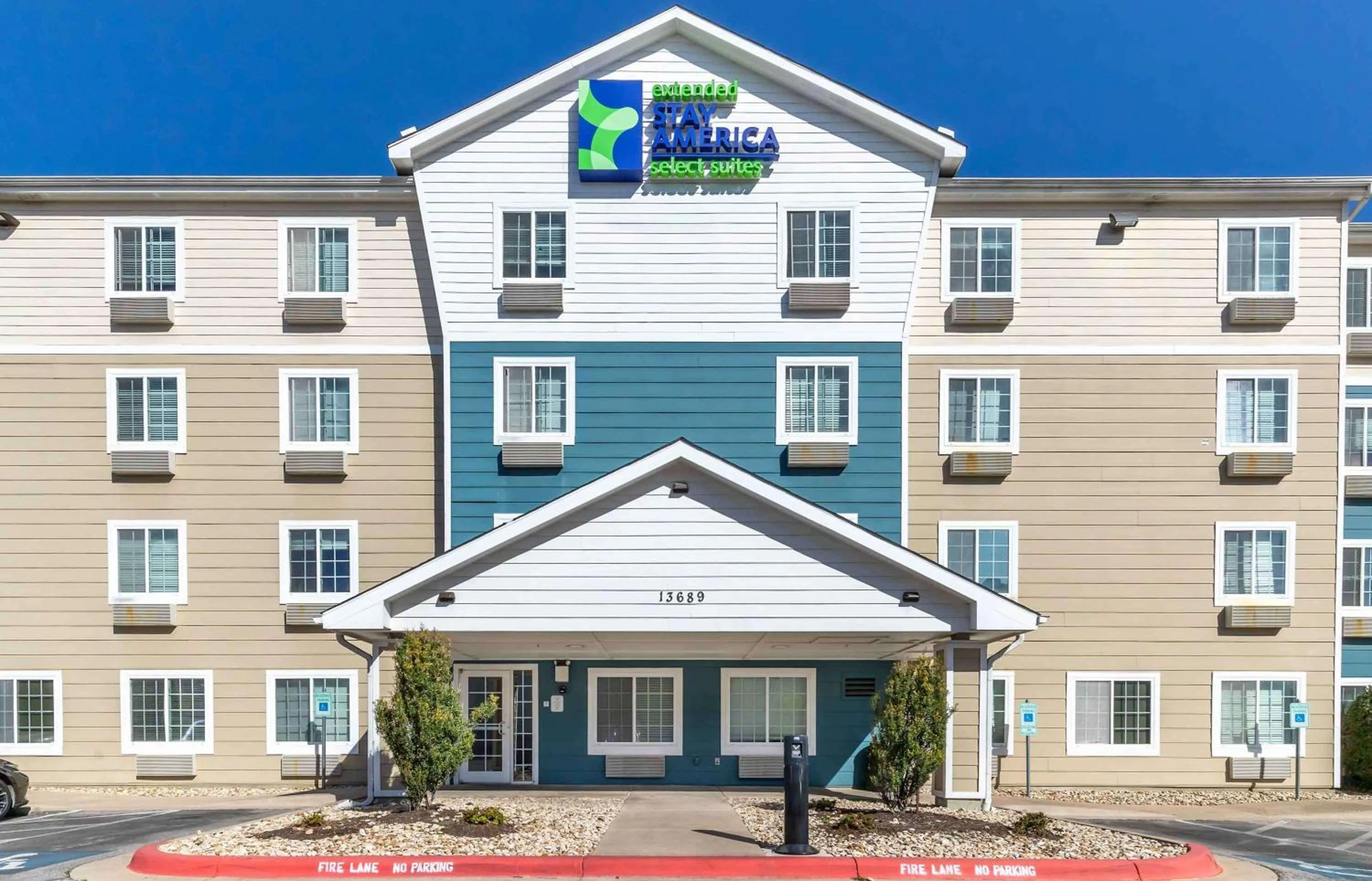 Property building in Extended Stay America Select Suites - Austin - Northwest