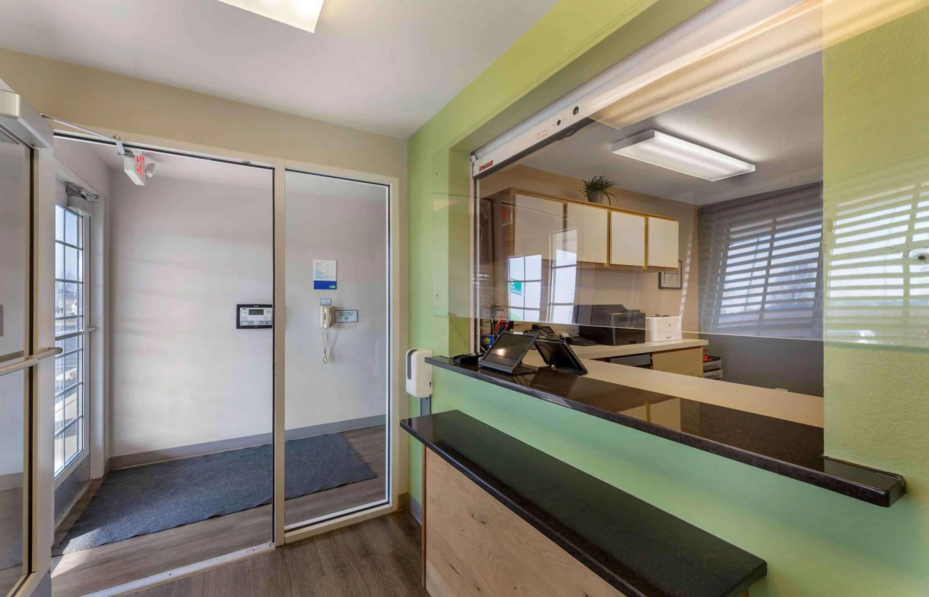 Lobby or reception in Extended Stay America Select Suites - Cleveland - Avon