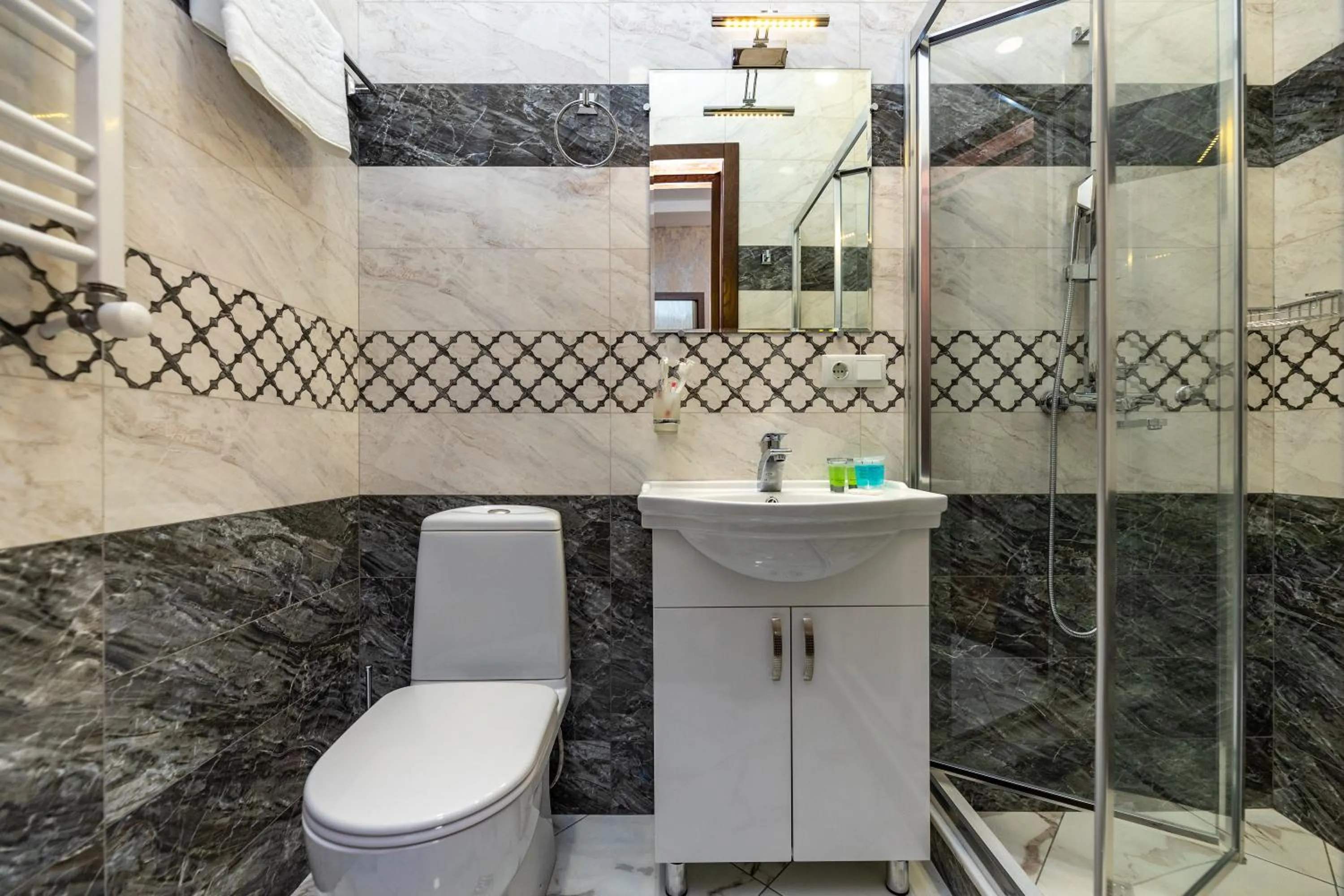 Shower in Ornament Hotel