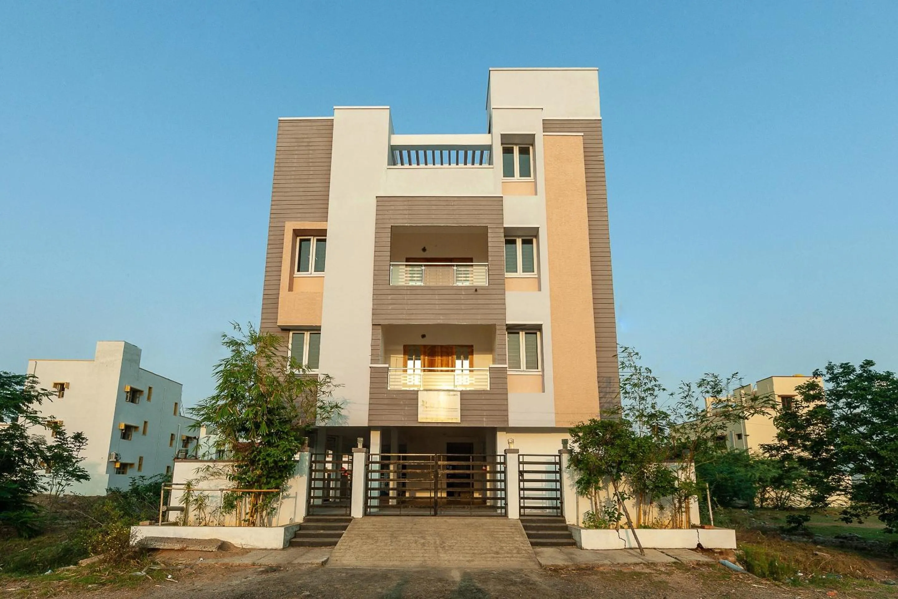 Facade/entrance in Super Hotel O Le Mint OMR
