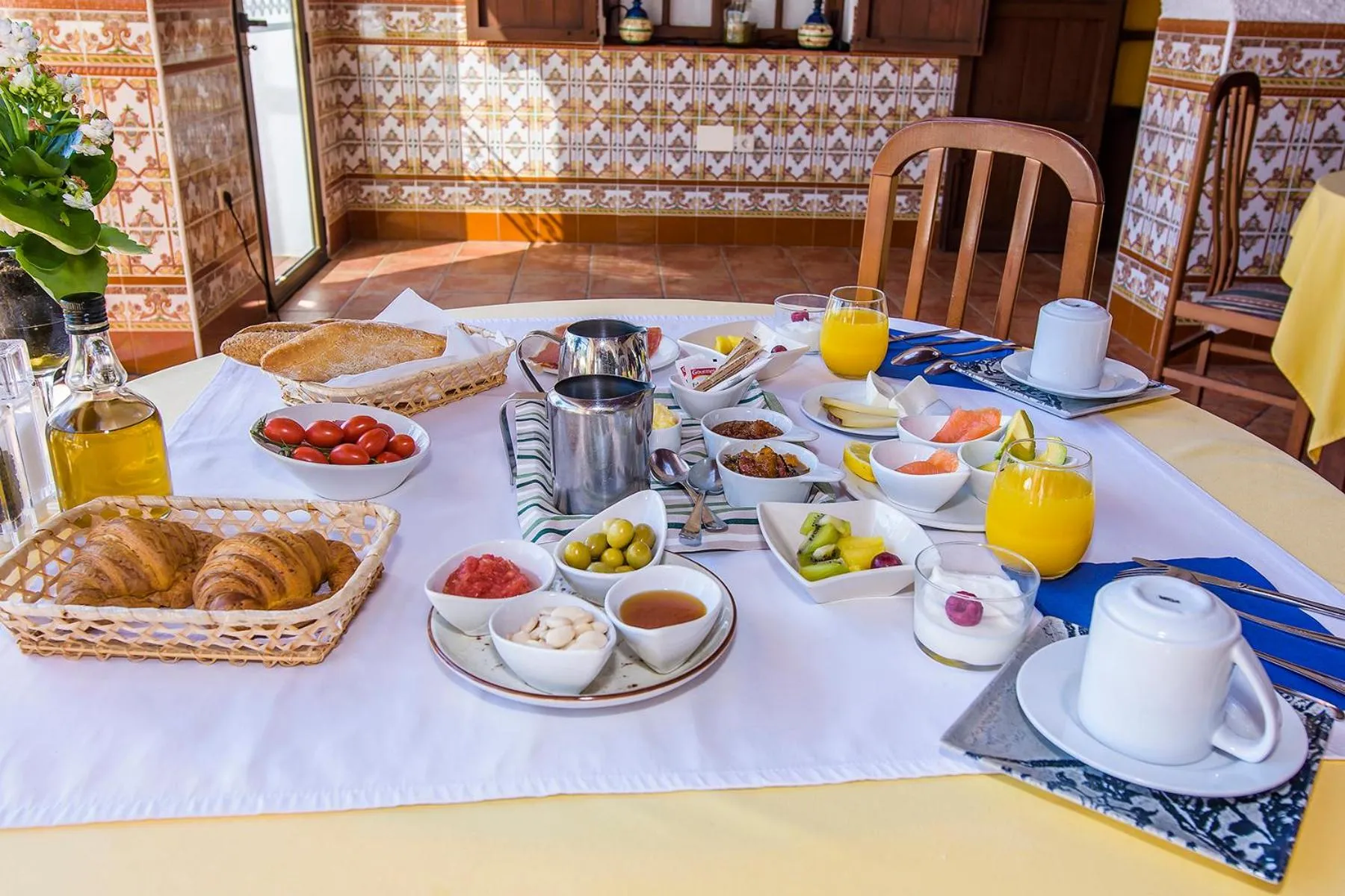 Breakfast in Family Agua Amarga