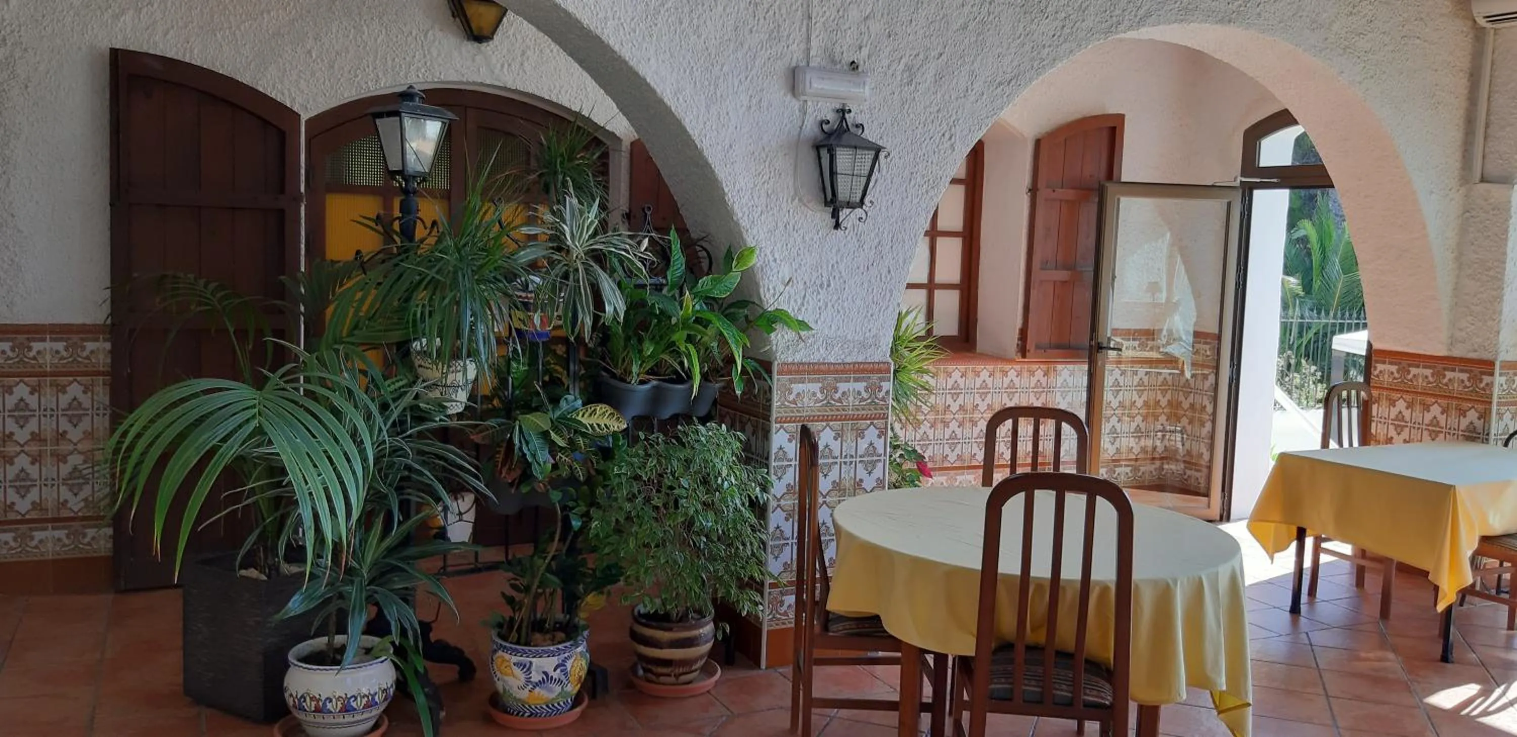 Restaurant/places to eat in Family Agua Amarga