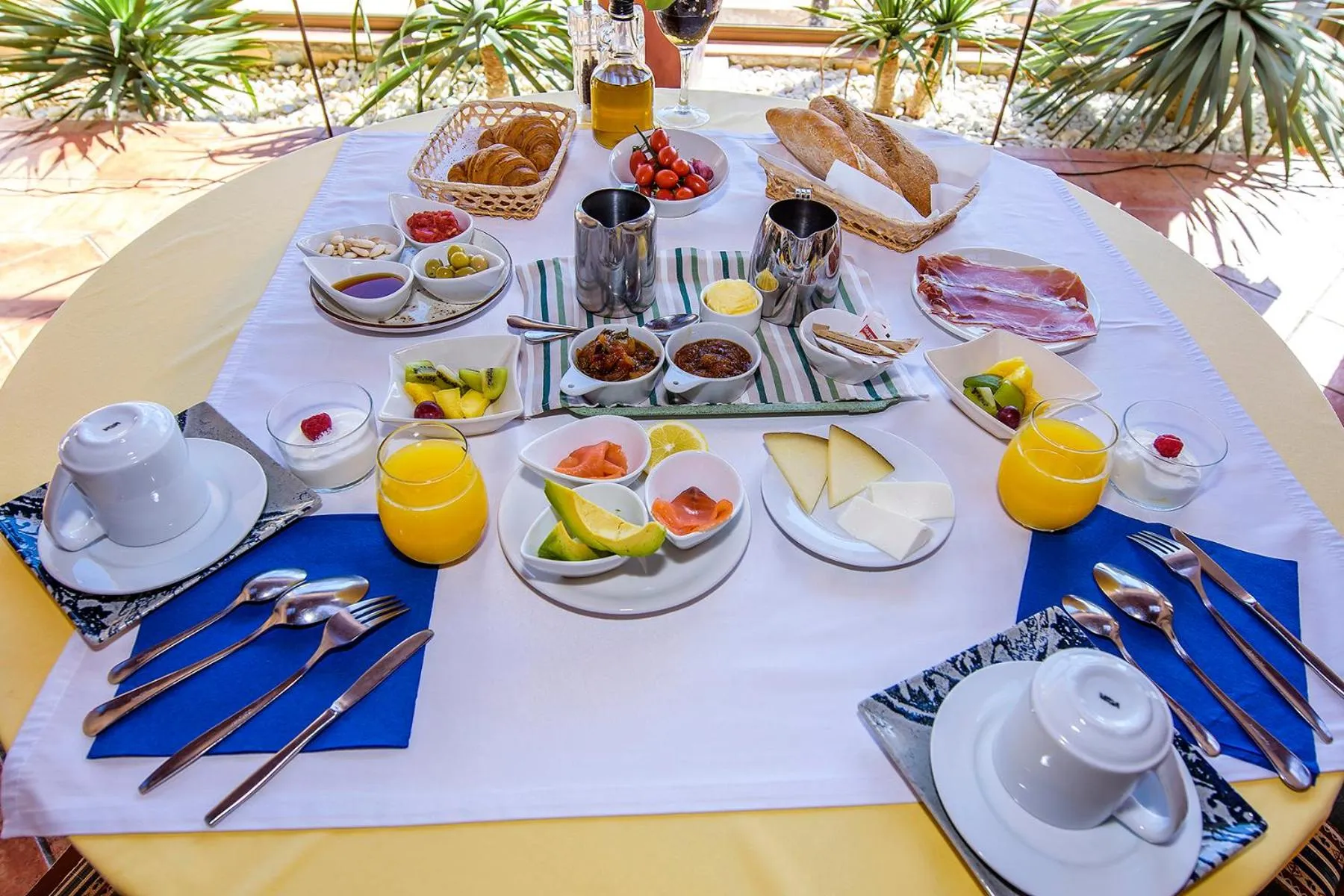 Breakfast in Family Agua Amarga