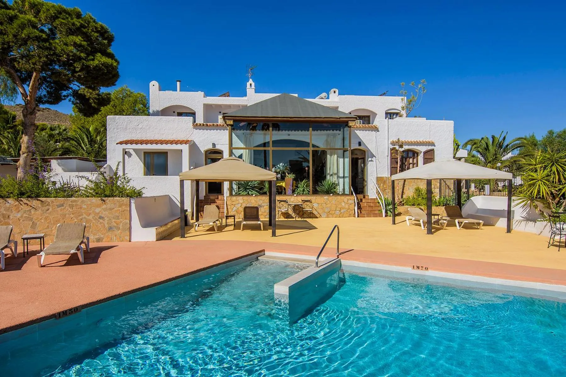 Property building in Family Agua Amarga