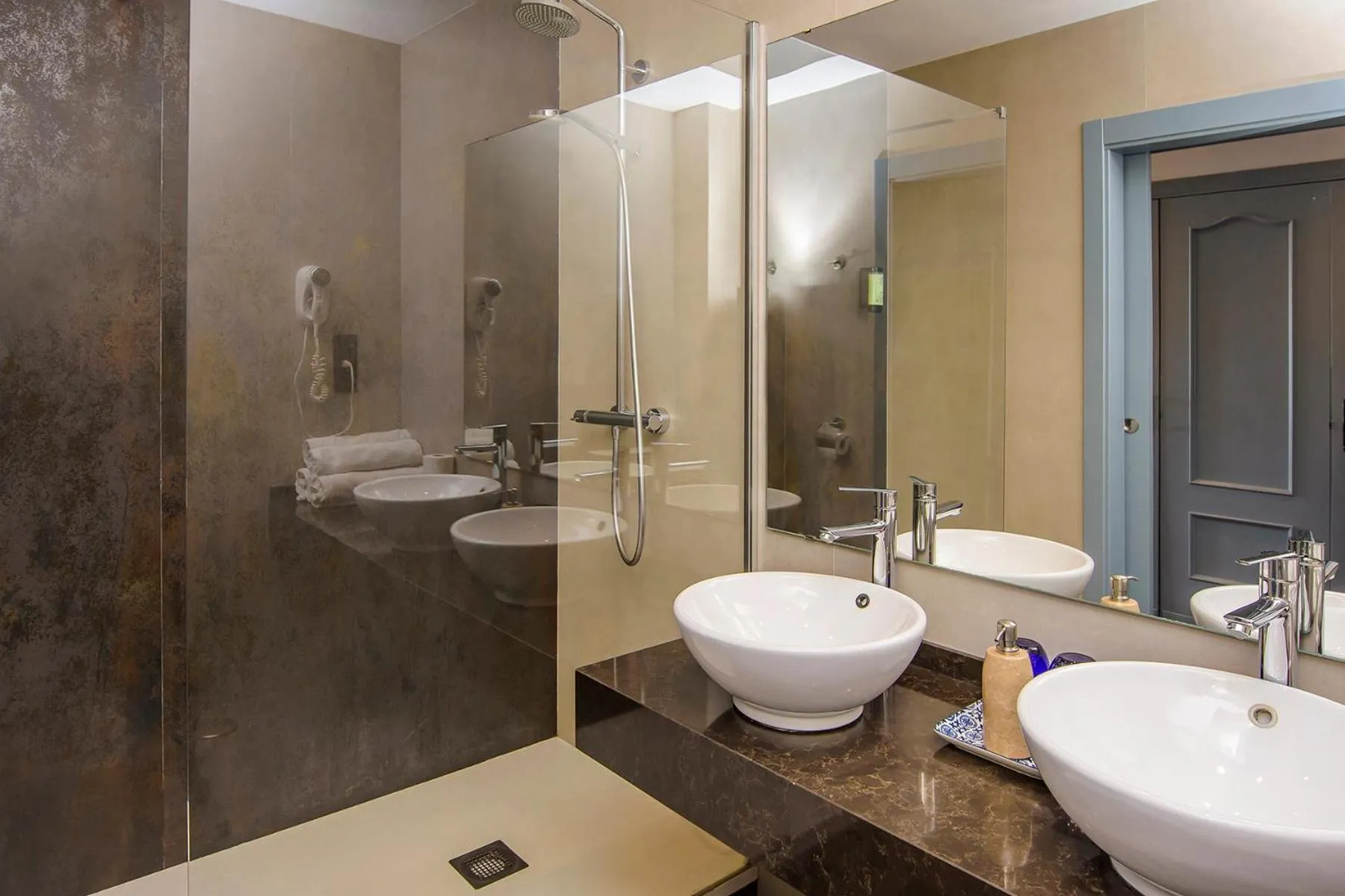 Bathroom in Family Agua Amarga