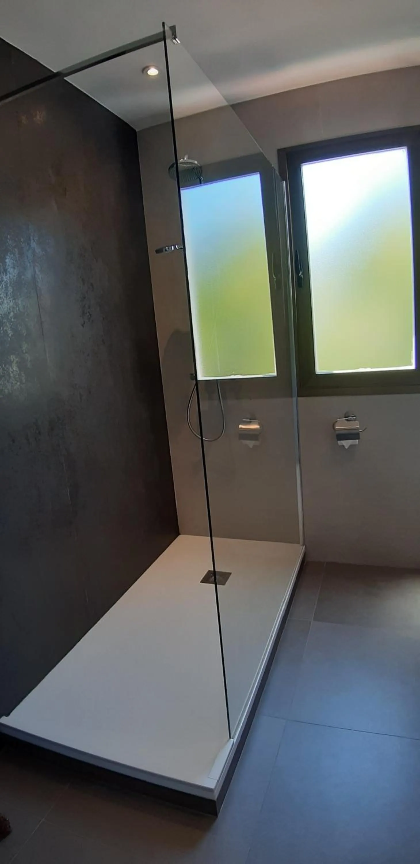 Shower in Family Agua Amarga