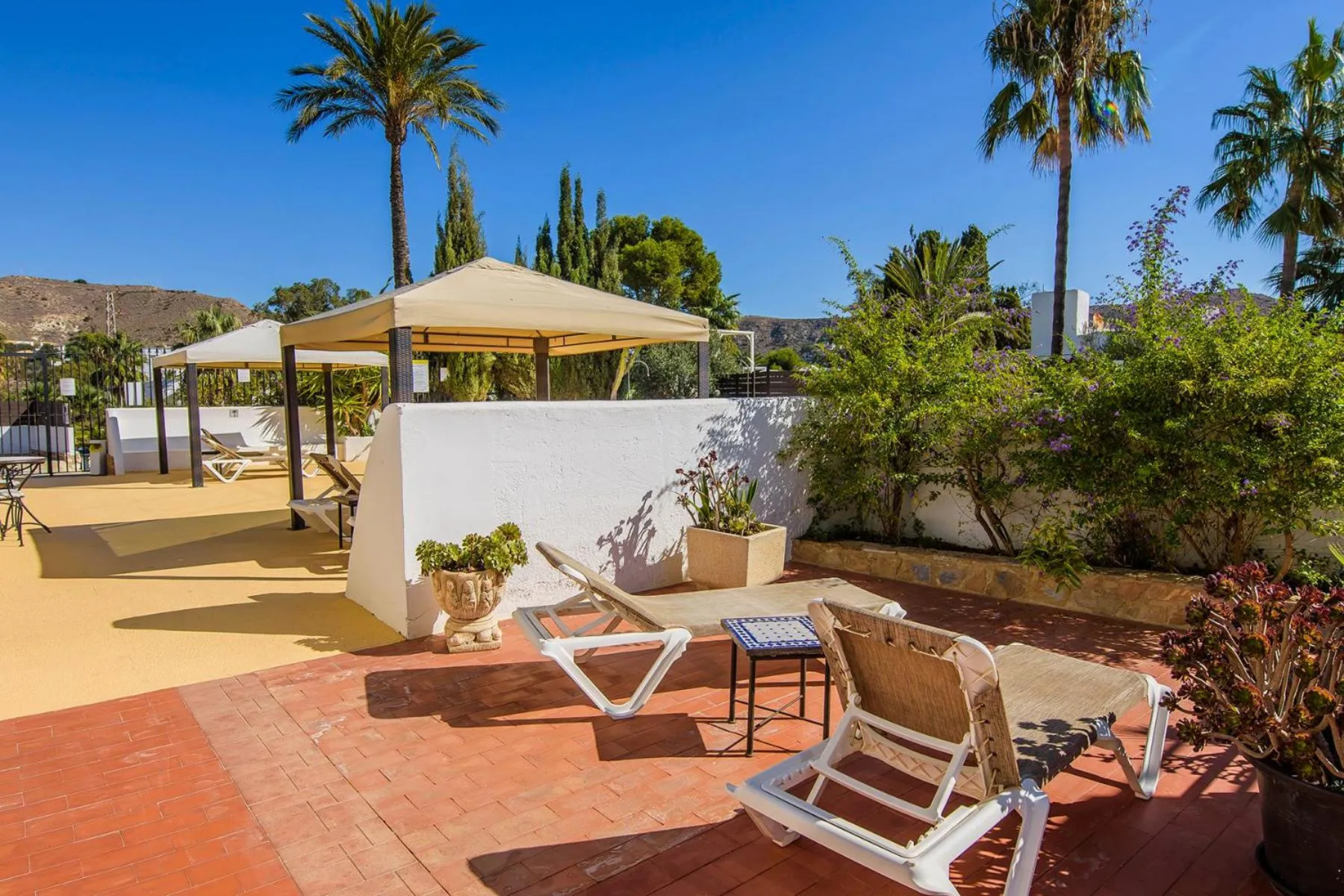 sunbed in Family Agua Amarga