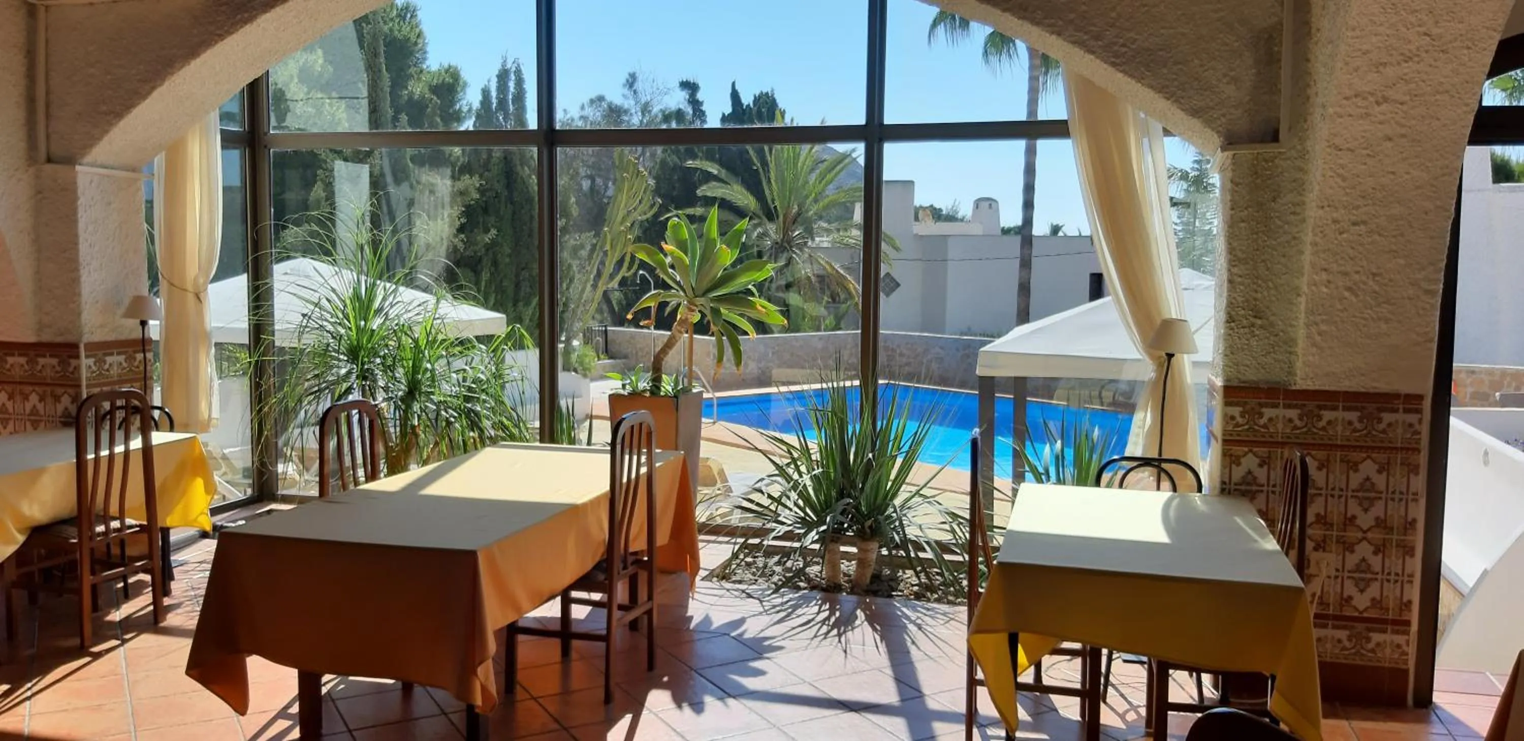 Restaurant/places to eat in Family Agua Amarga