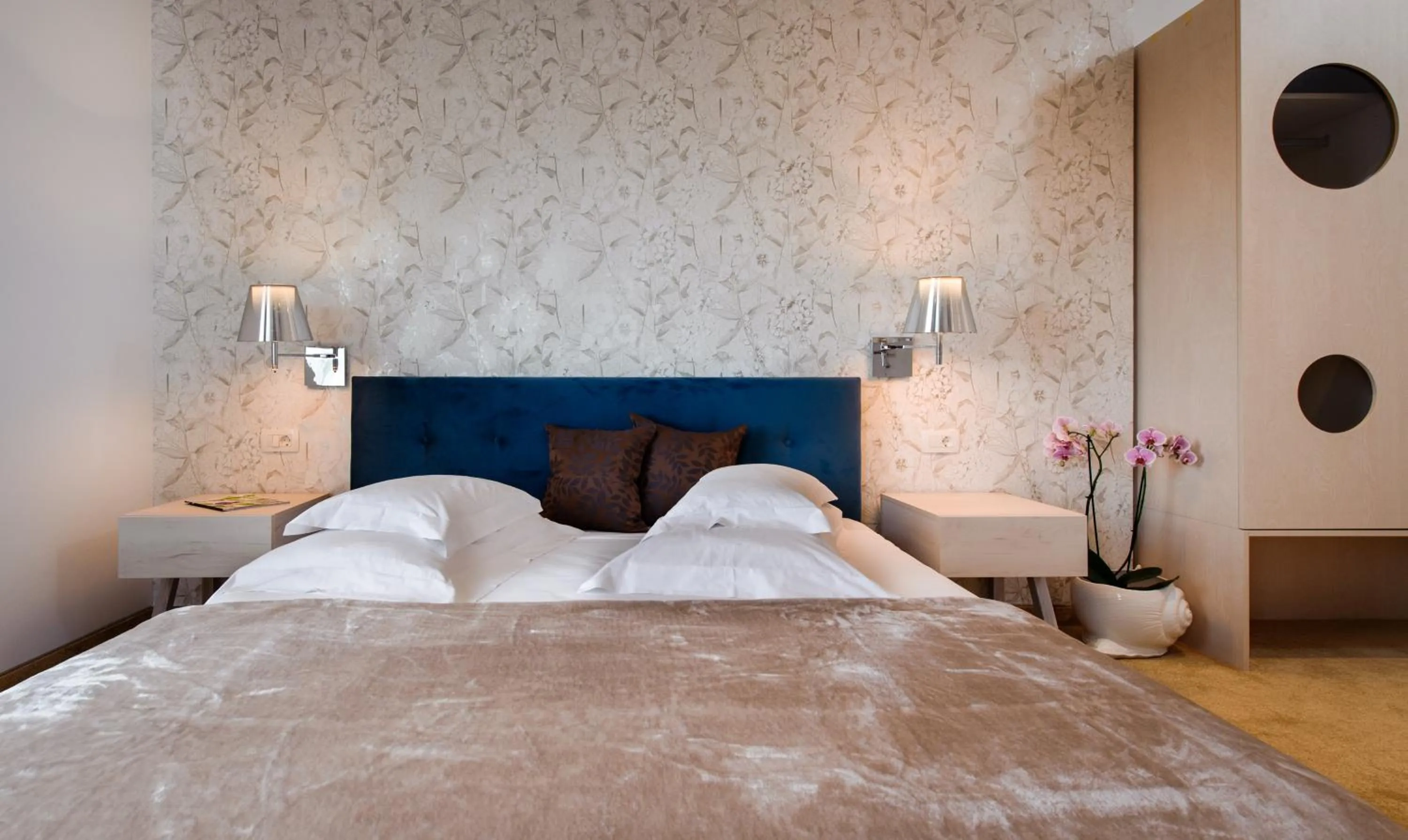 Bed in Boban Luxury Suites