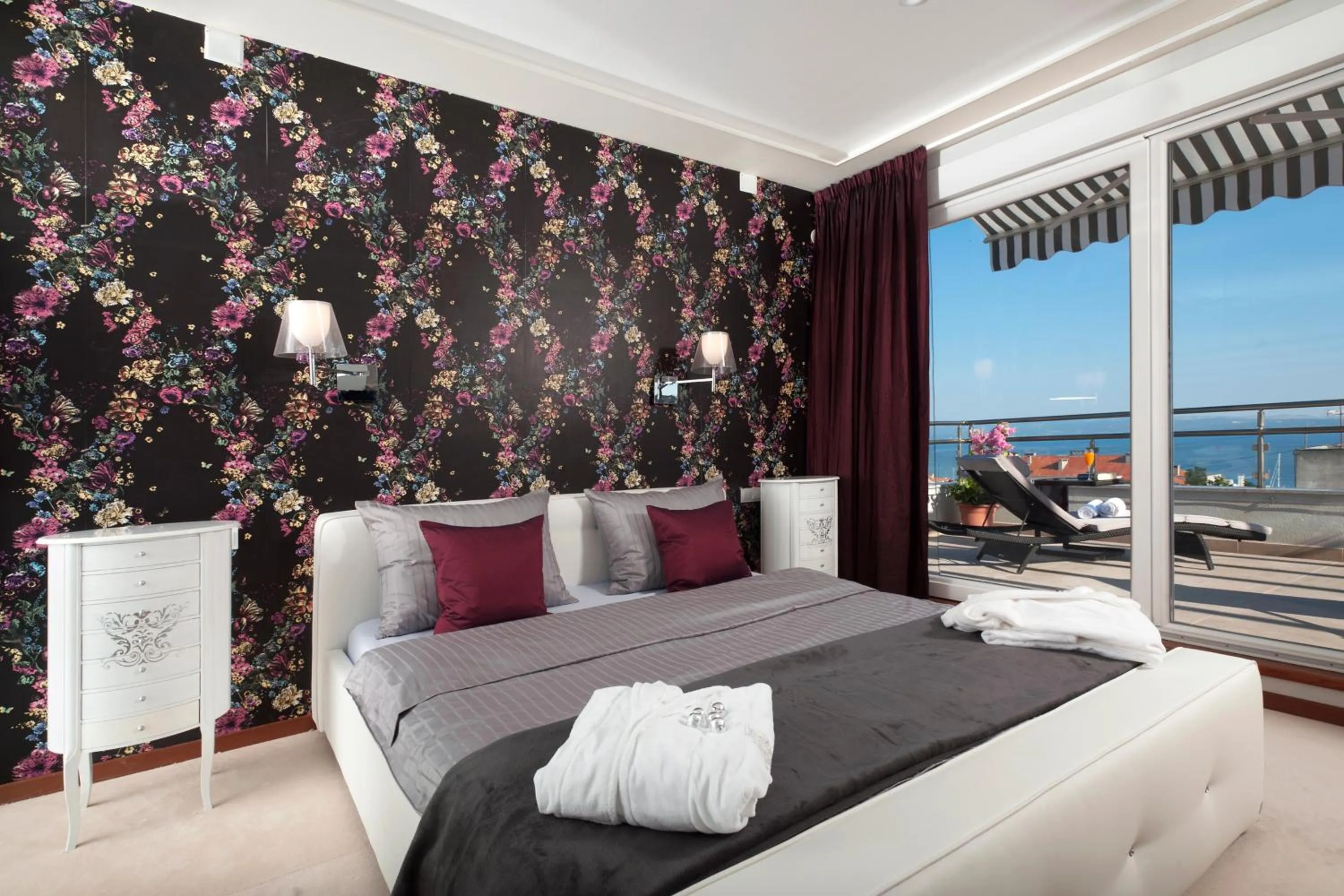 Bed in Boban Luxury Suites