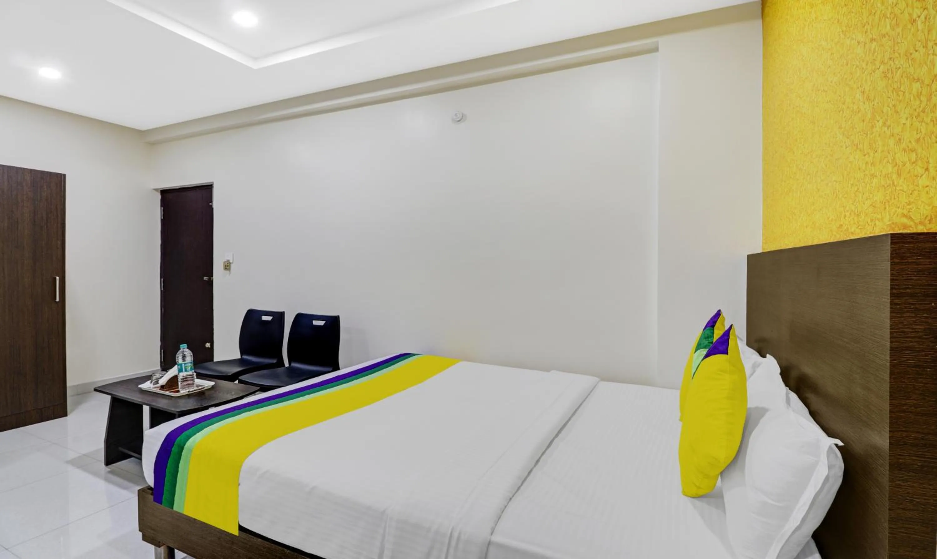 Bedroom in Itsy Hotels Harsha Comforts,600 Mts From Coffee Museum