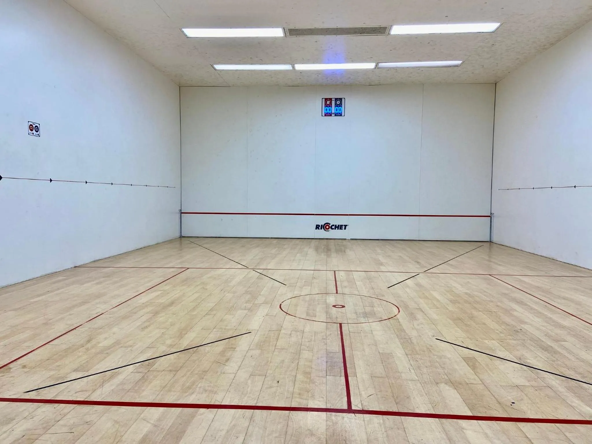 Fitness centre/facilities in Holiday Inn Calais Coquelles by IHG