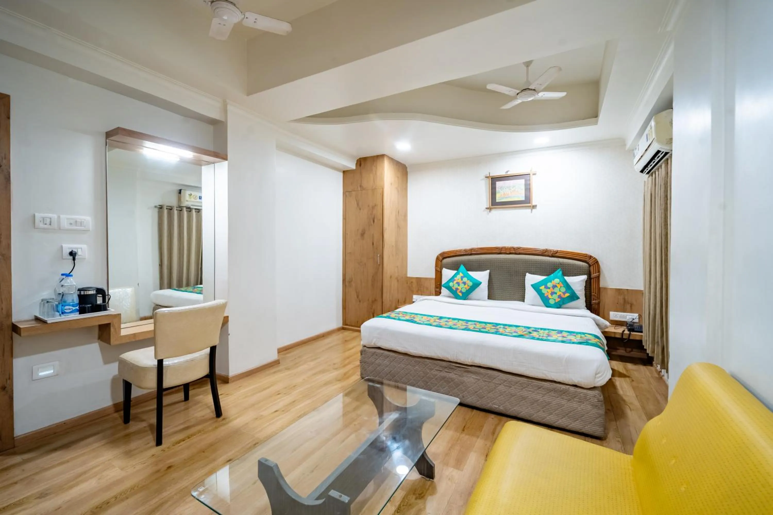 Bedroom, Bed in Treebo Kamal Regency