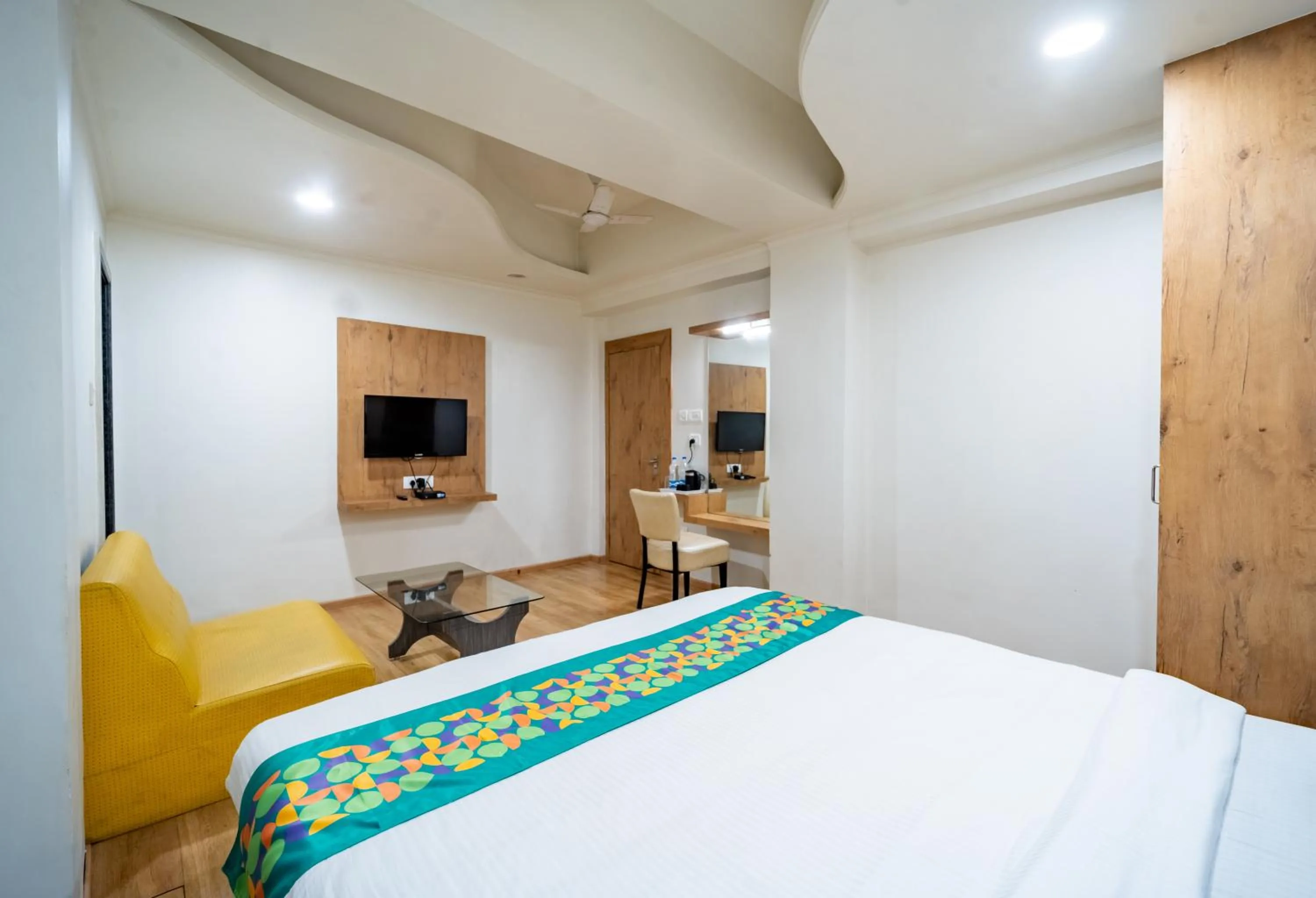 Bedroom, Bed in Treebo Kamal Regency