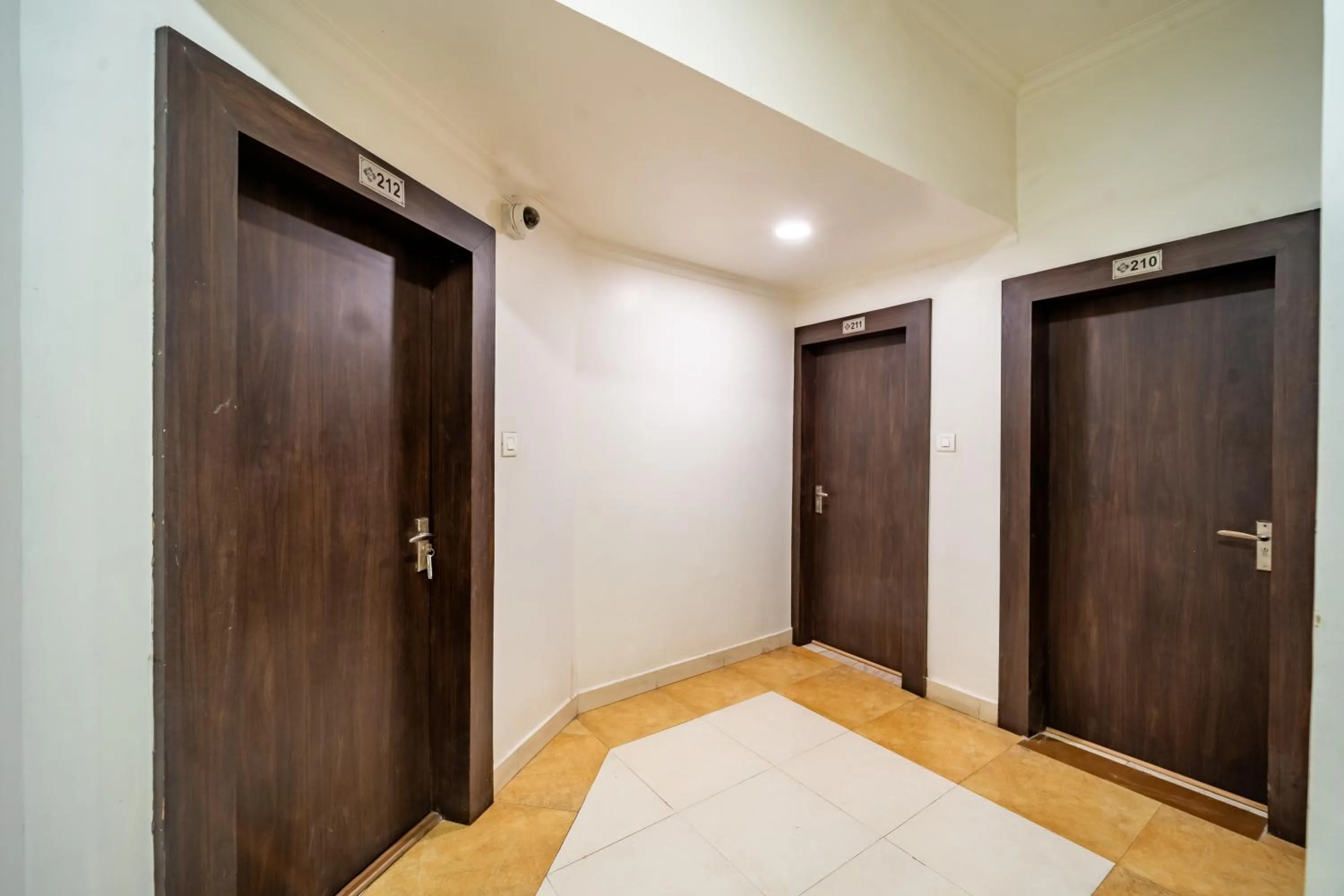 Lobby or reception, Bed in Treebo Kamal Regency