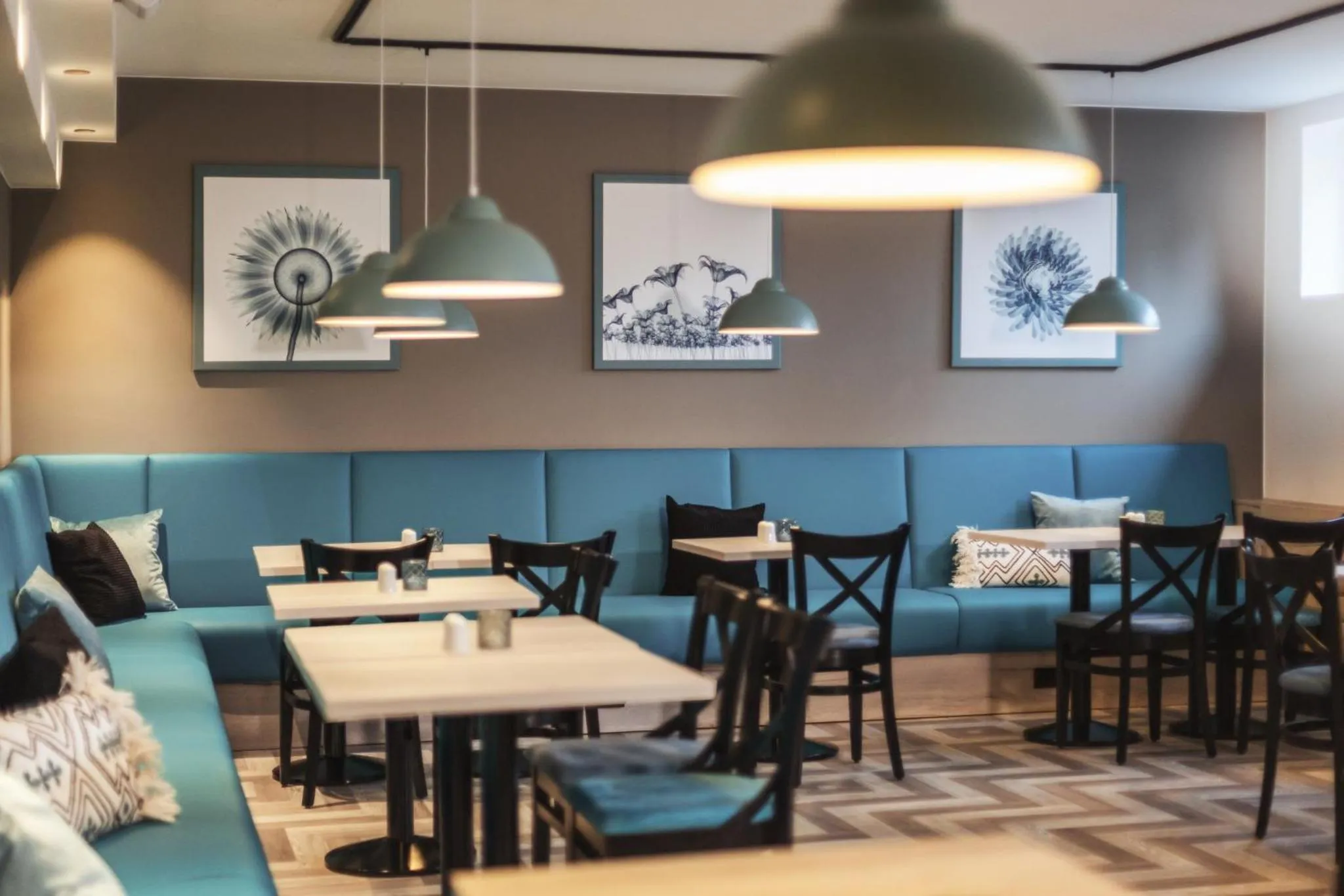 Breakfast in Garner Hotel Hamburg Nord by IHG