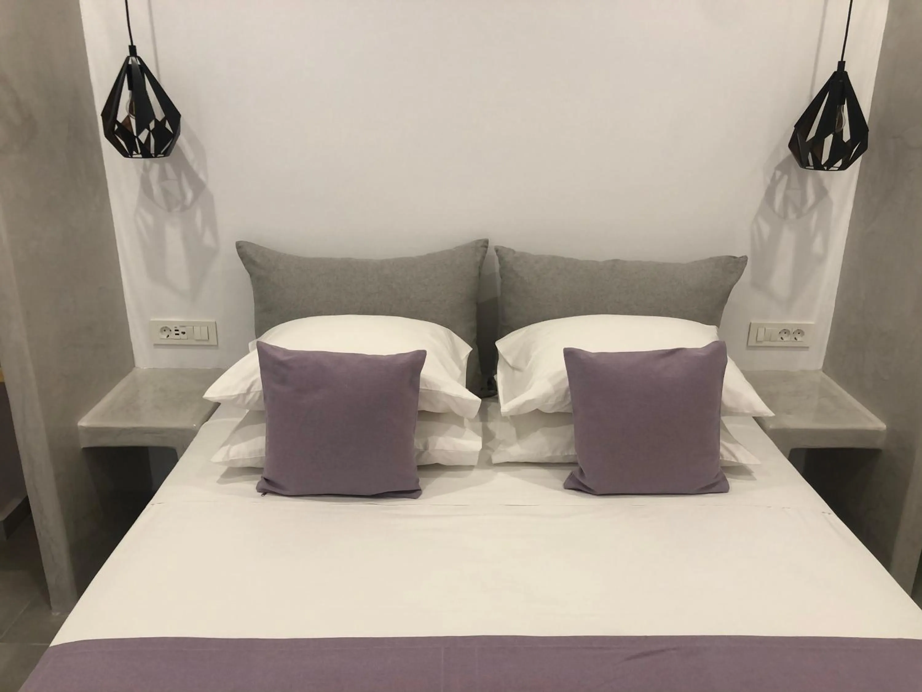 Bed in Dragonfly Villas