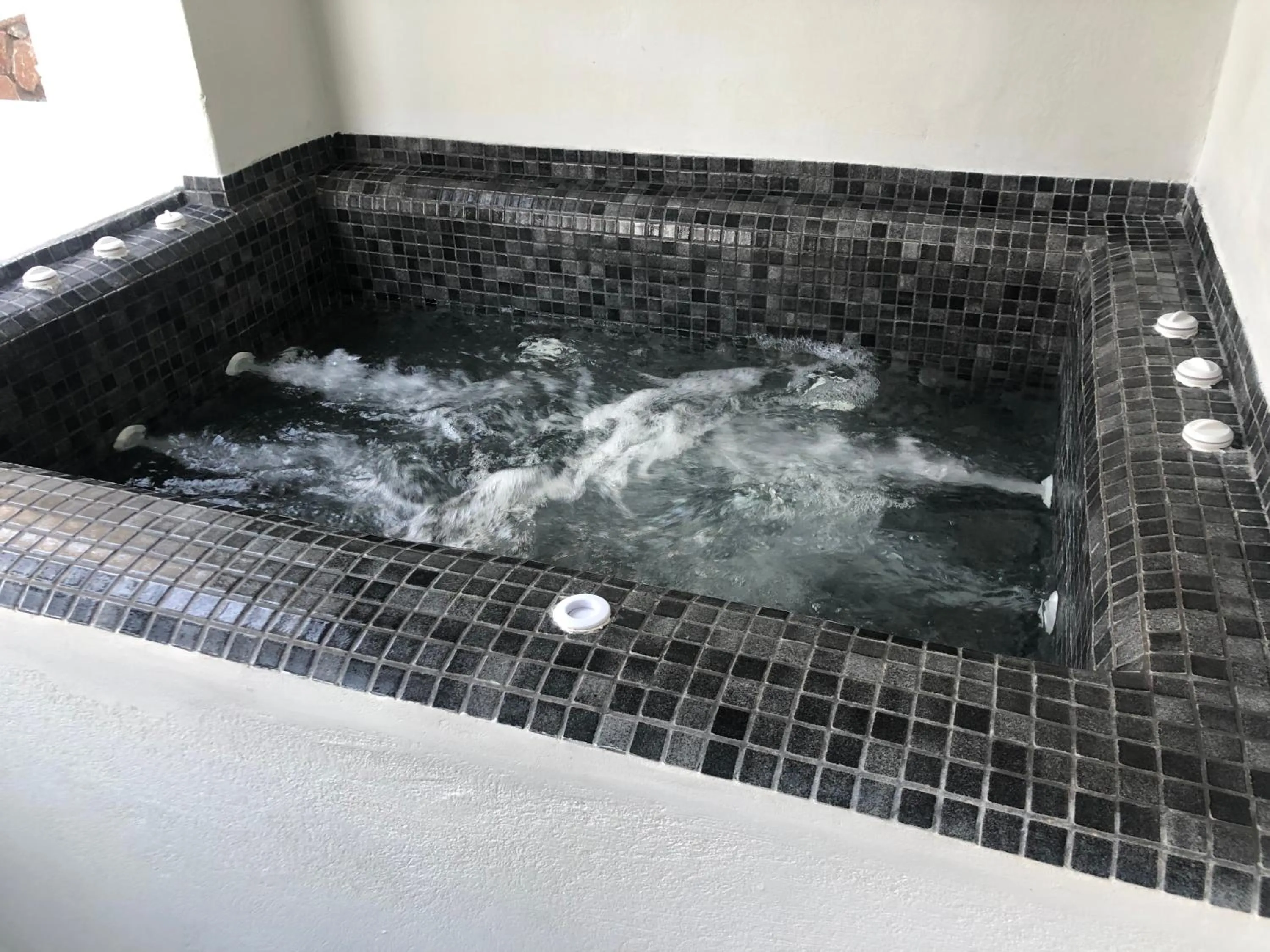 Hot Tub in Dragonfly Villas