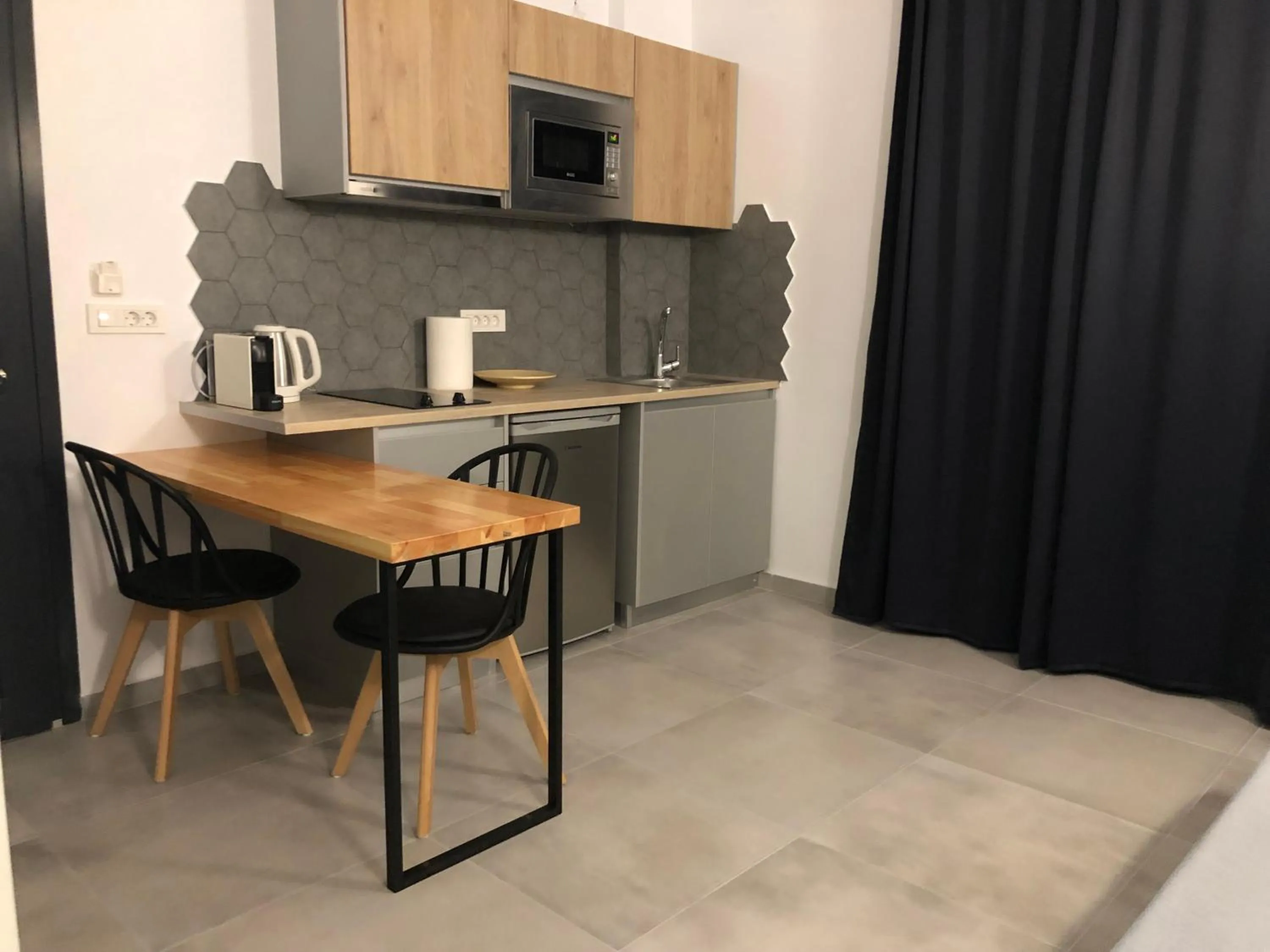 Kitchen or kitchenette in Dragonfly Villas