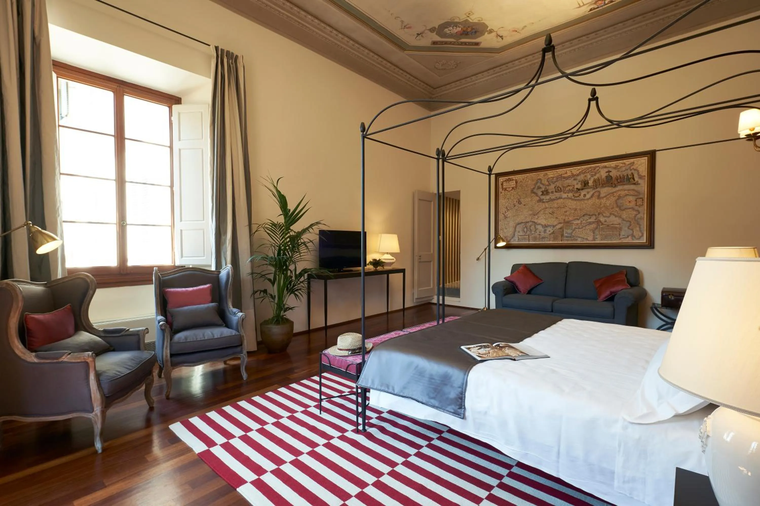 Photo of the whole room, Bed in Peruzzi Urban Residences